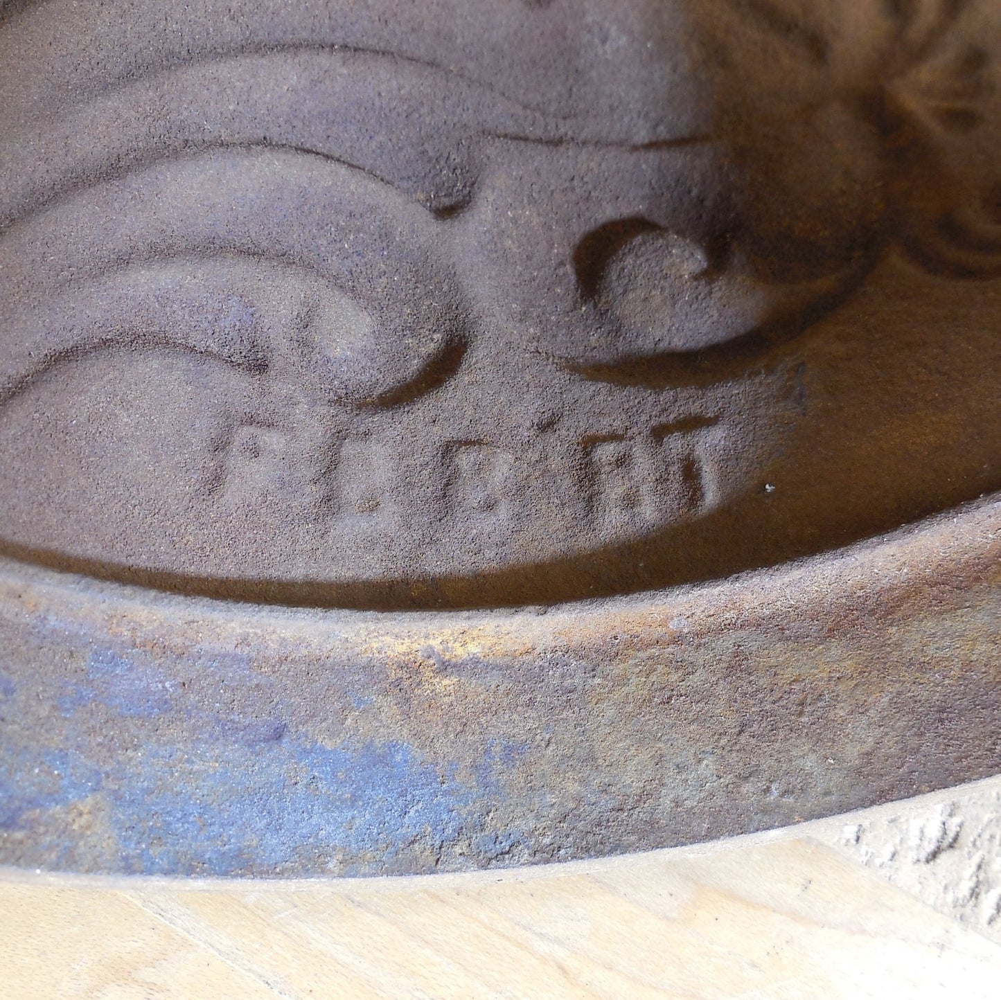 Antique Favorite 416 Base Burner Stove Parts - Flue 90 Elbow Cast Iron FBB RT