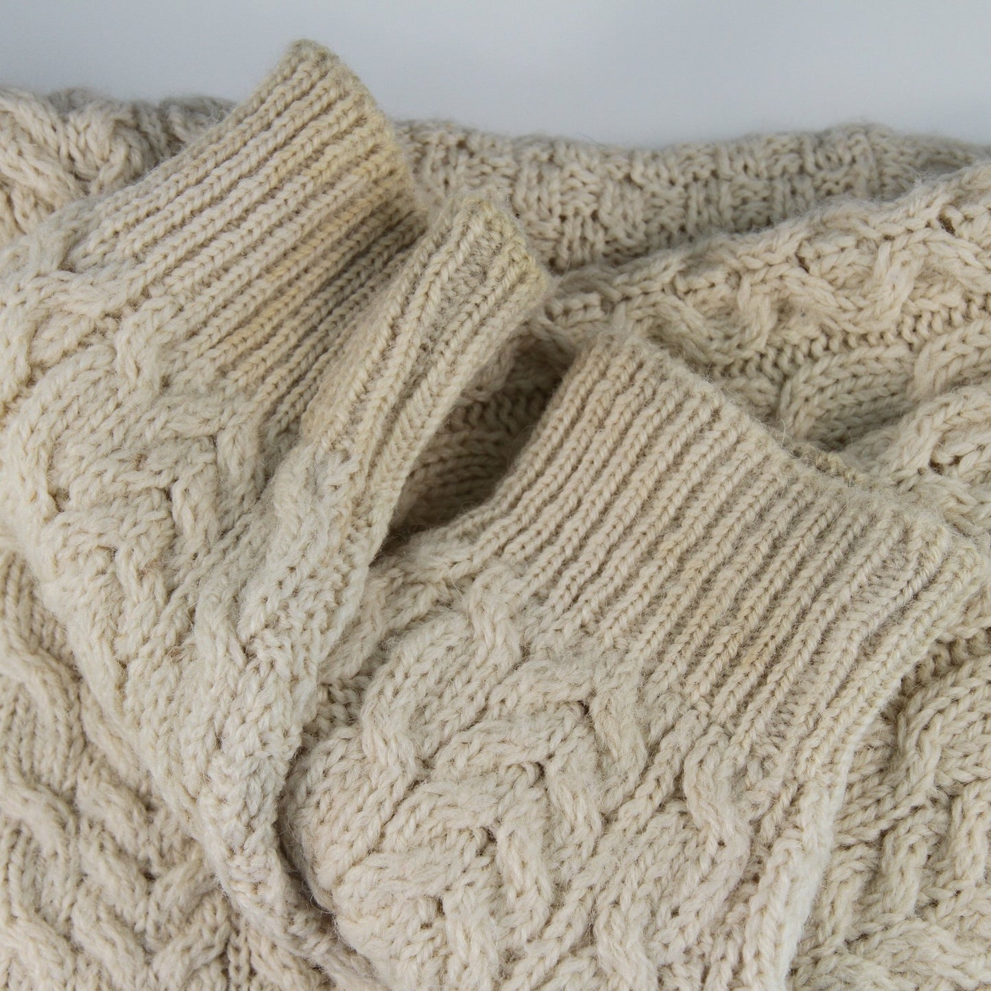 Vintage Orvis Mens Fisherman Aran Wool Knit Cadigan Sweater Ireland 4 Button