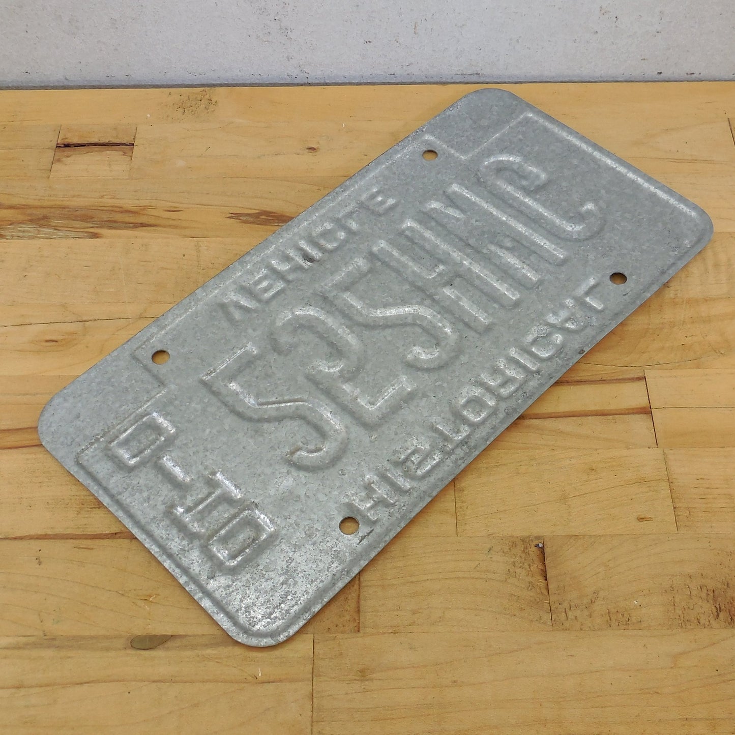 Ohio License Plate Tag - Historical Vehicle 252HWG White Black