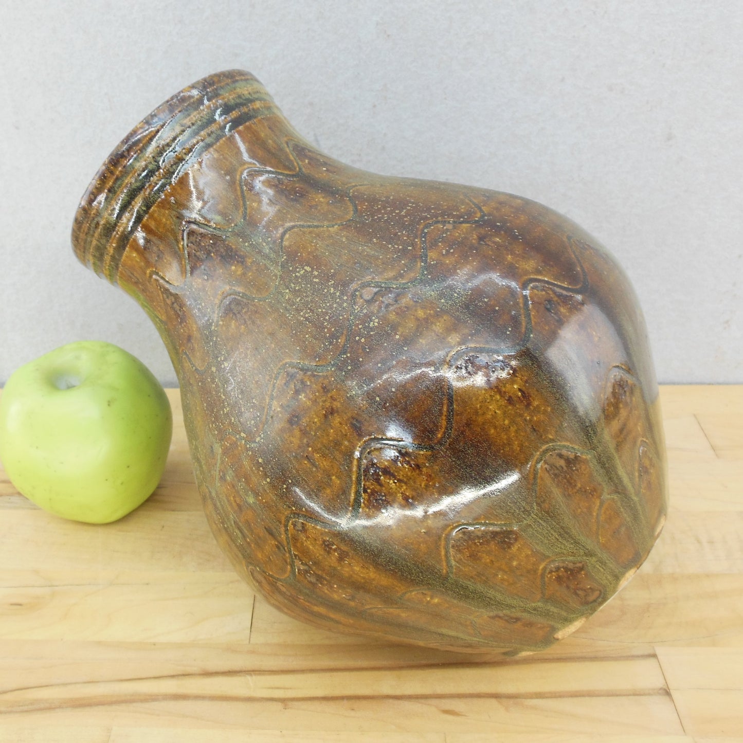 Kim Ellington Catawba Valley NC Stoneware Pottery Vase 9" Signed Brown