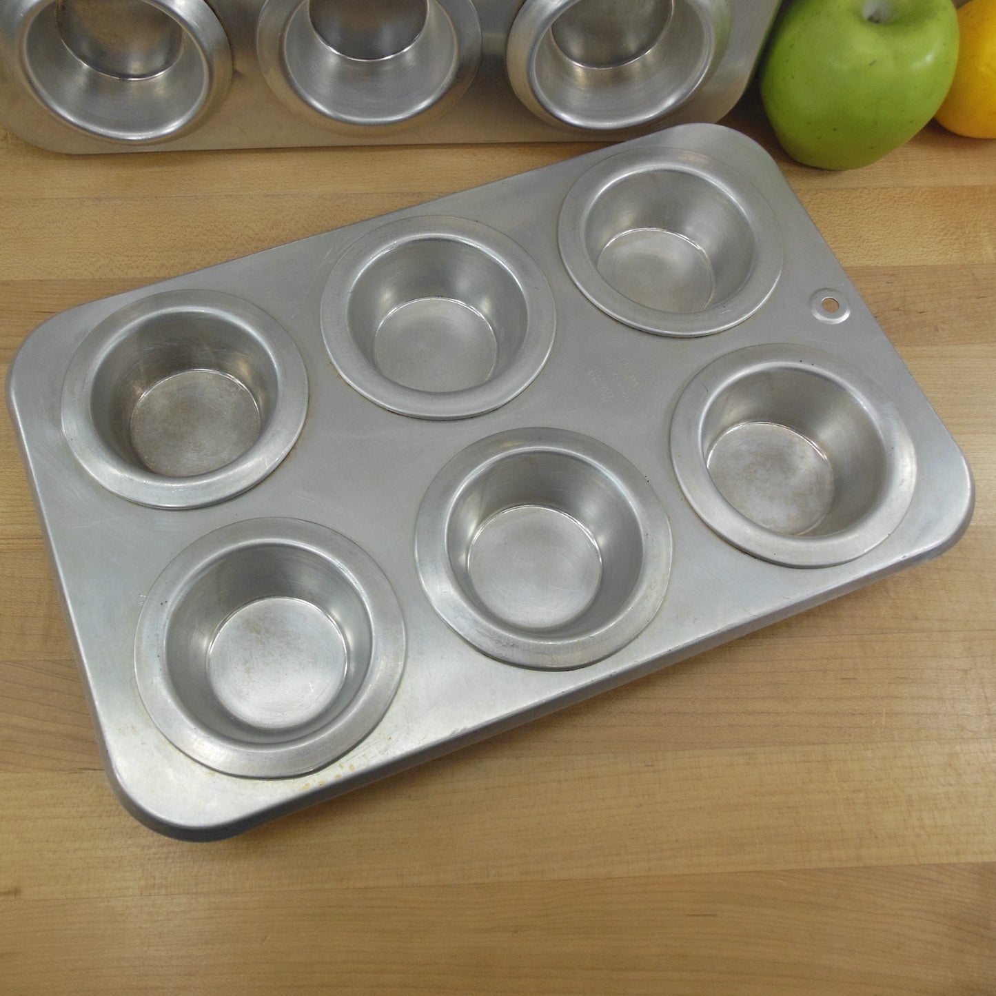 REMA USA Pair Insulated AirBake Aluminum 6 Hole Muffin Cupcake Pans vintage