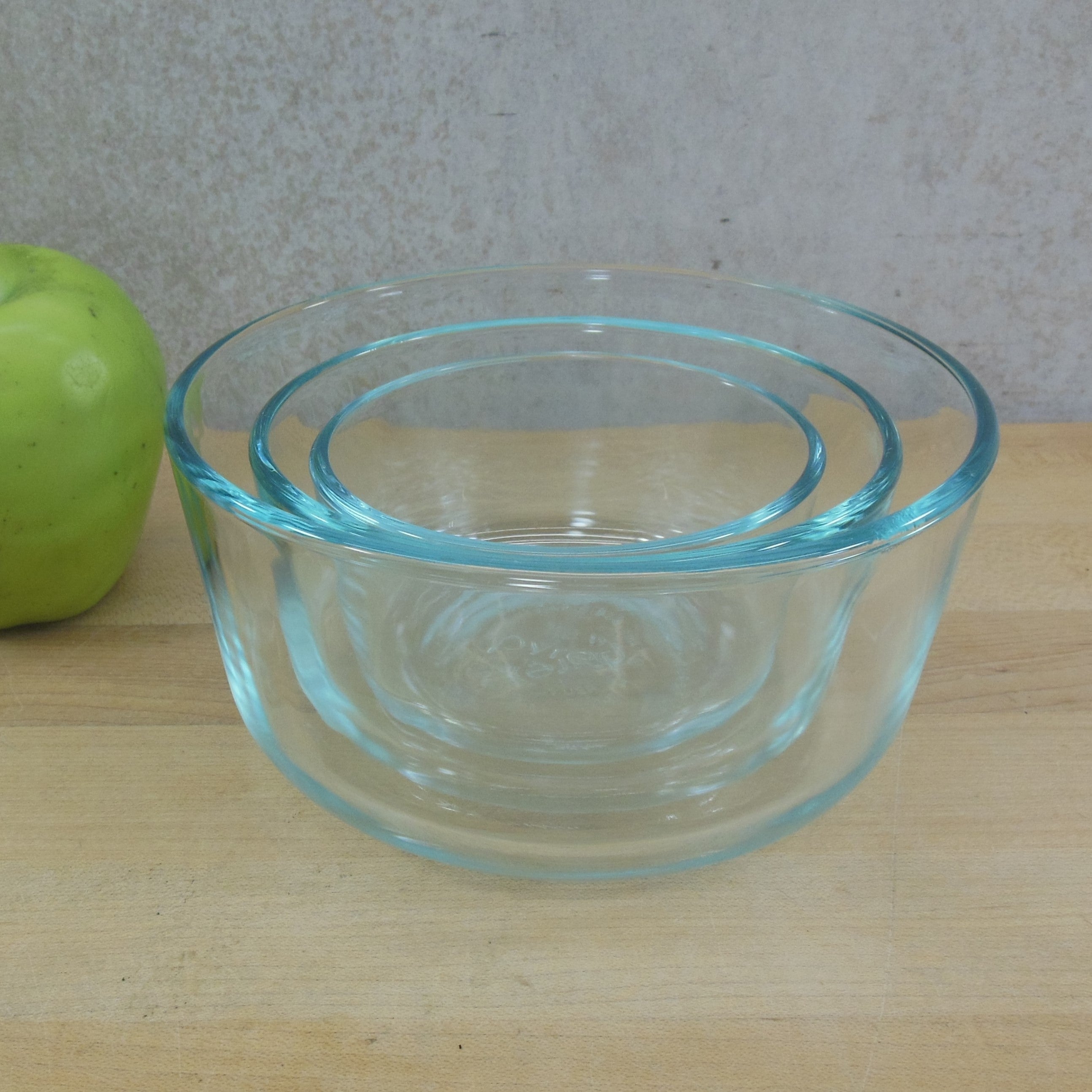 Pyrex Blue Tint Glass 3 Set Mixing Bowls 322 323 325