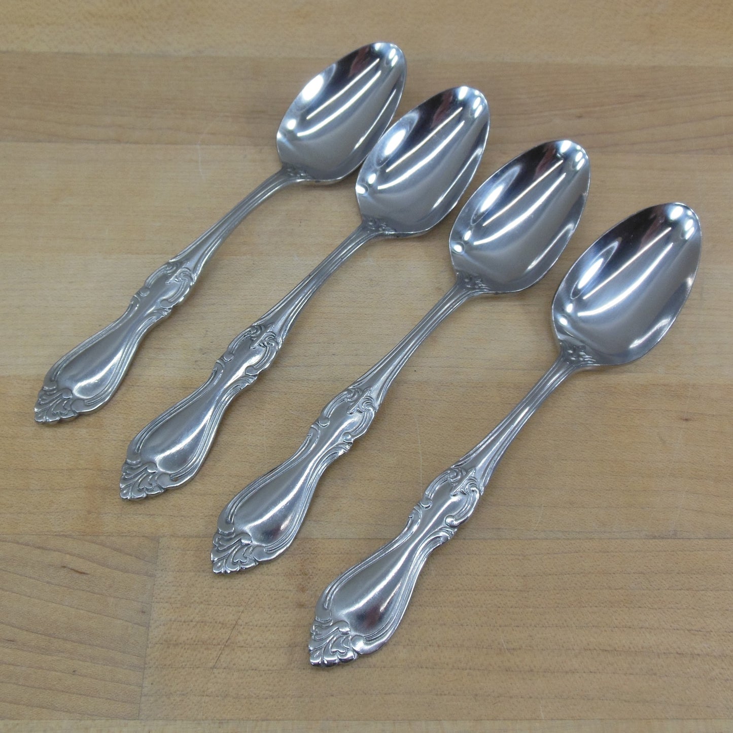 Towle Supreme Cutlery TWS70 NOS Teaspoons - 4 Set New