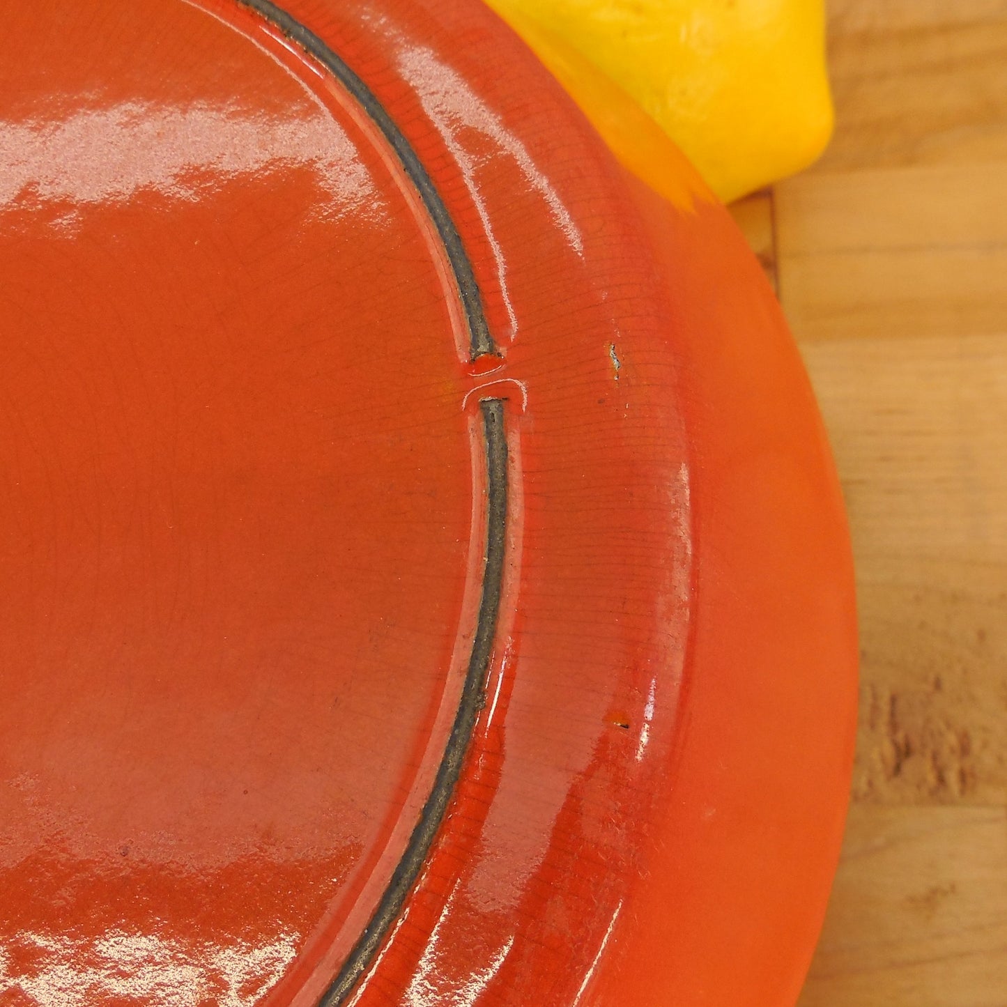Unbranded #7 Flame Orange Enamel Cast Iron Skillet 4 Notch Heat Ring