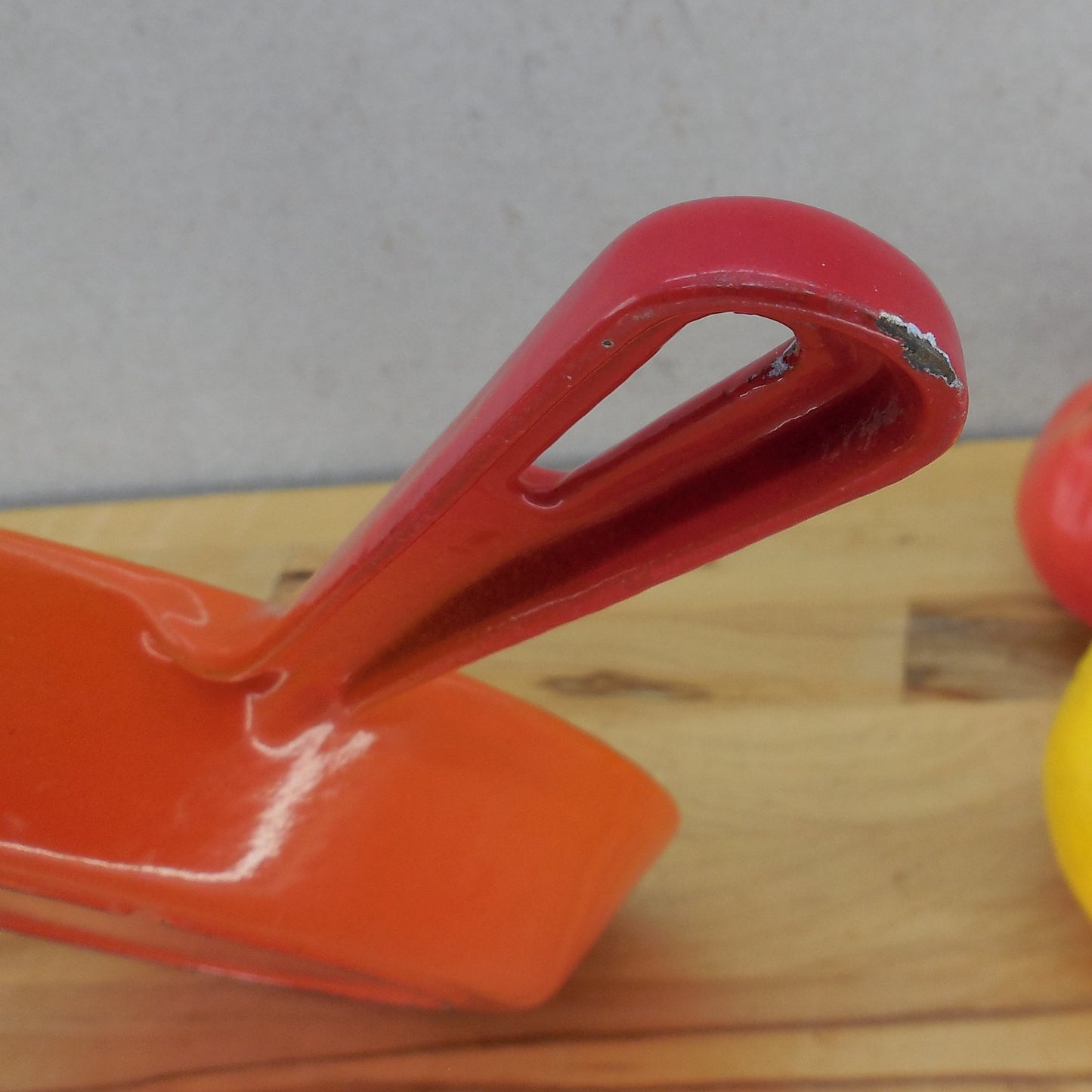 Unbranded #7 Flame Orange Enamel Cast Iron Skillet 4 Notch Used Cleaned