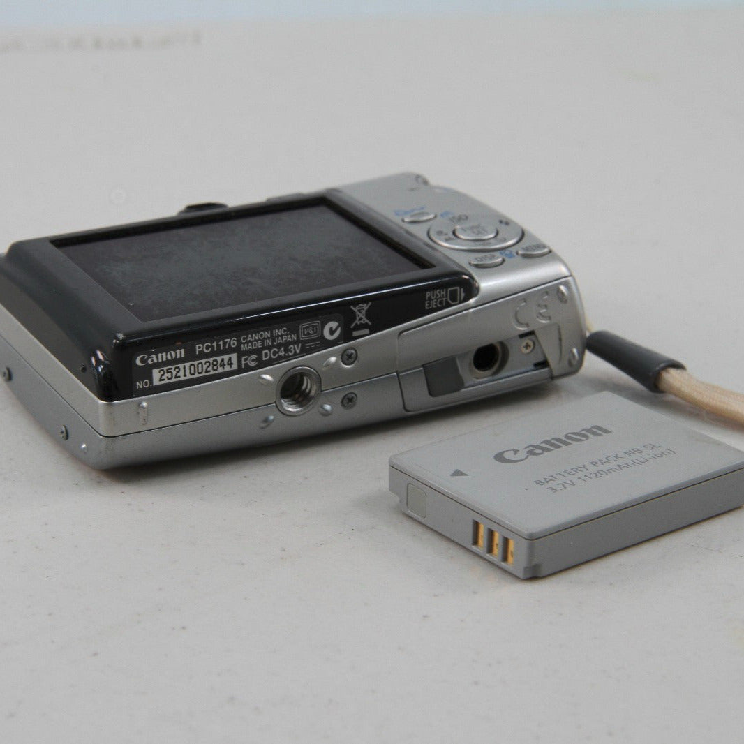 Canon PowerShot SD 700 IS Digitial ELPH for PARTS