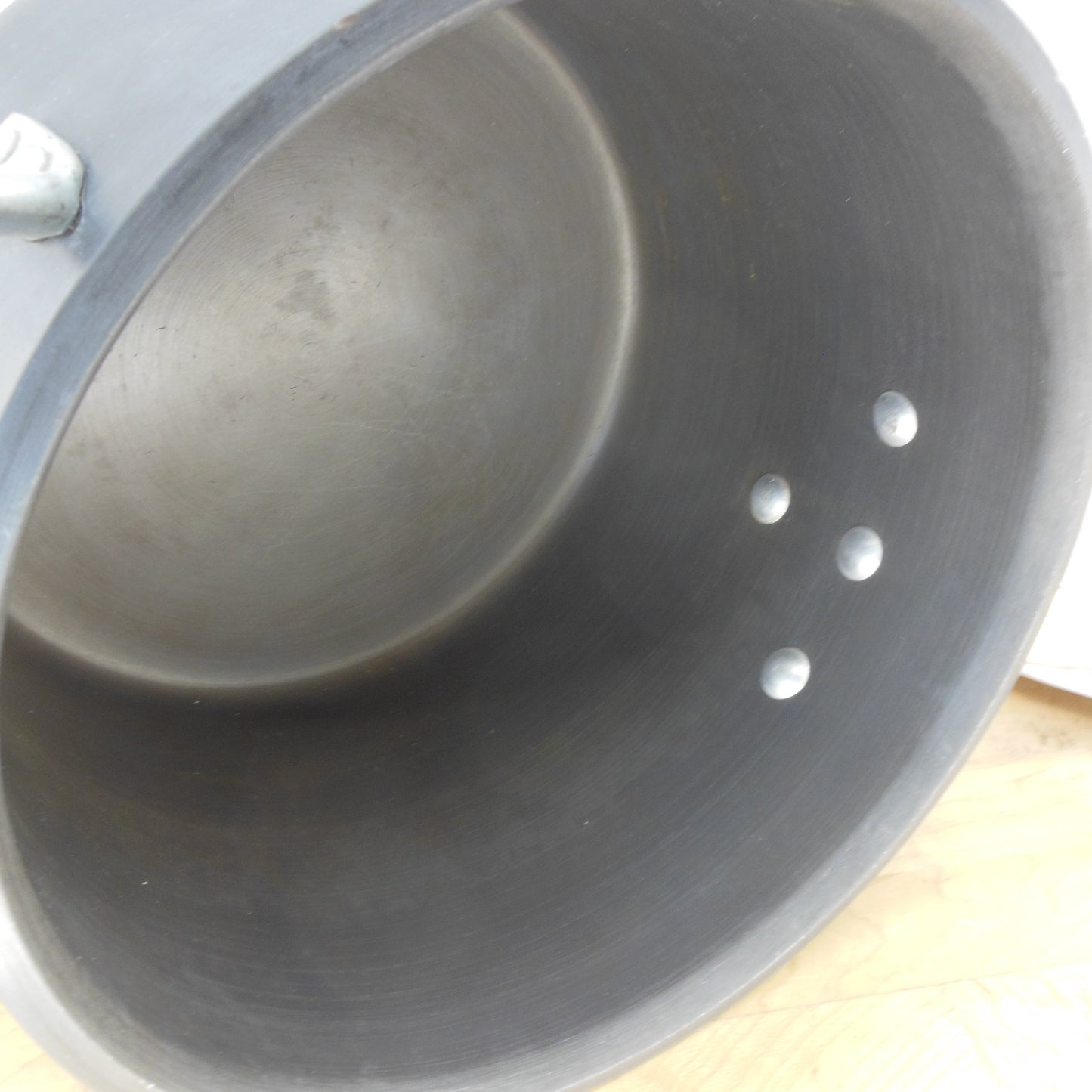 Commercial Cookware Toledo USA (Calphalon) Aluminum 8.5 Quart Saucepan NSF Cleaned