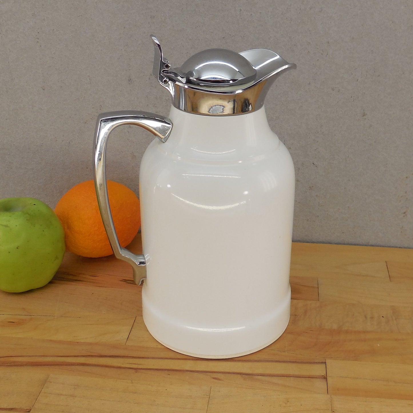 Alfi Germany Opal Glass White Chrome Vacuum Thermal Carafe 1 Liter Metal