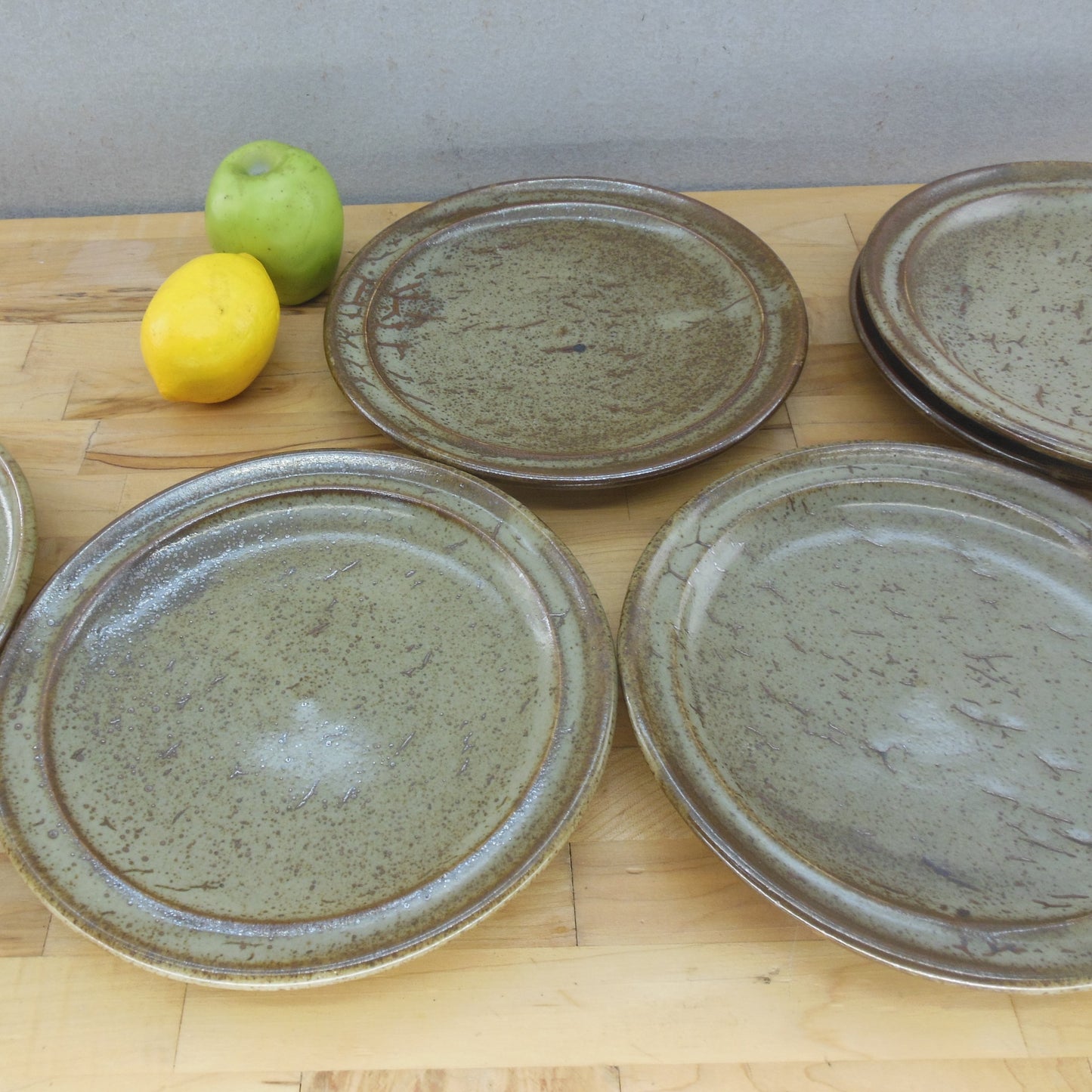 The Friars Aylesford Pottery England 6 Set Dinner Plates 9.75" Used