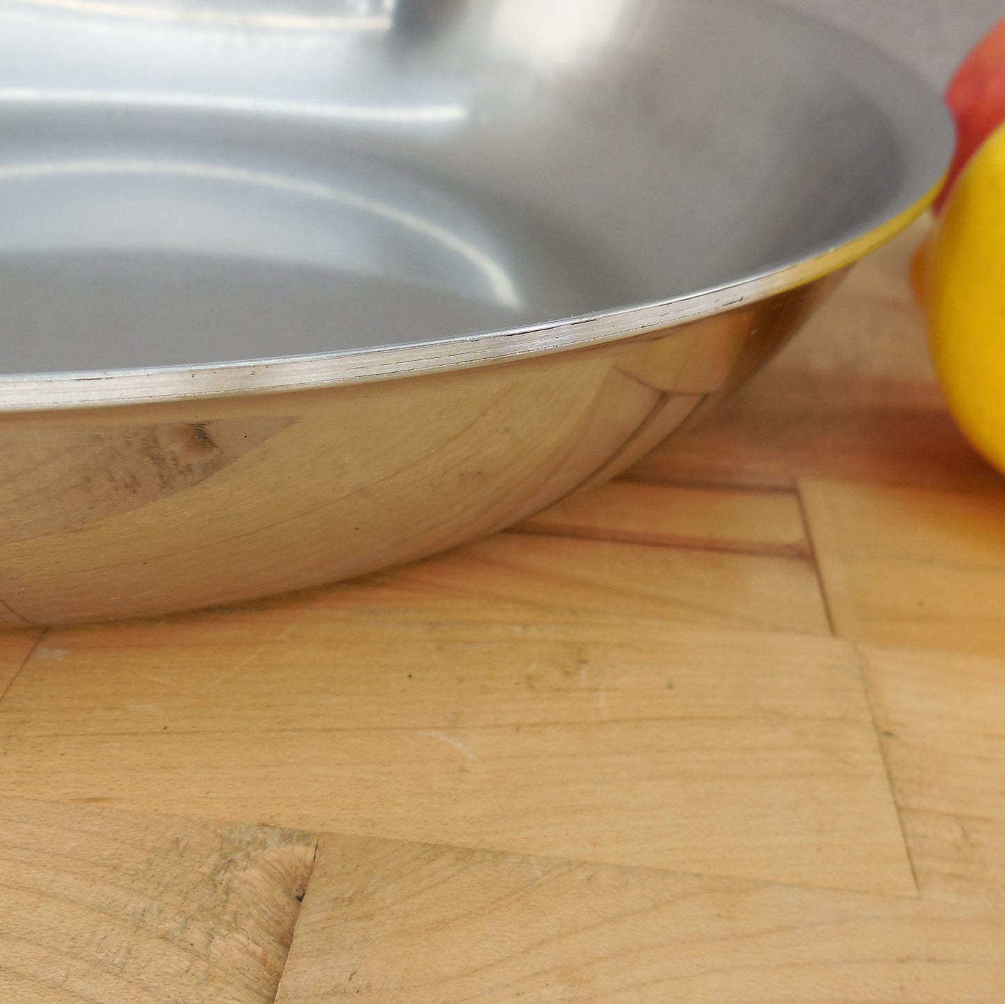 All-Clad USA Stainless Tri-Ply 10.5" Fry Pan Skillet rim Edge