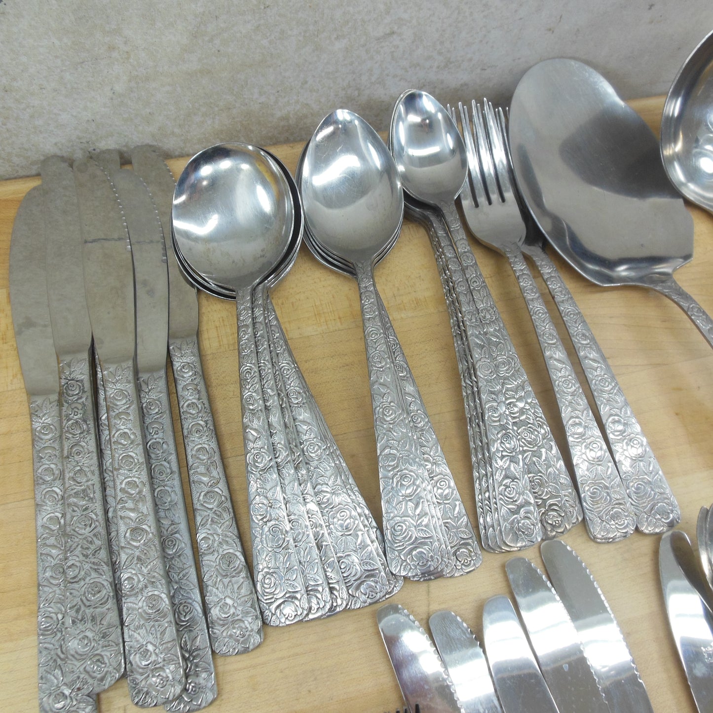 A.P.M. Elephant Mark Stainless Steel Flatware Roses Flowers