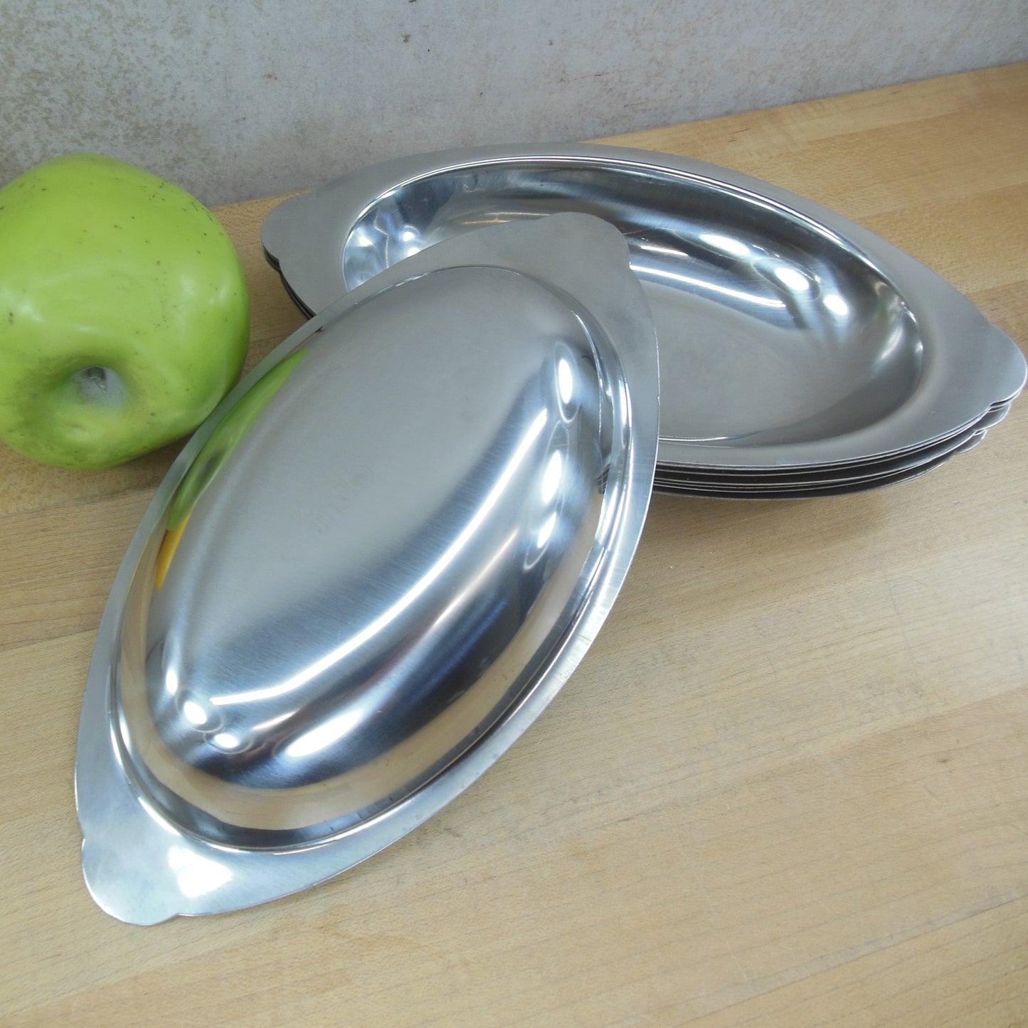 Winco ADO-8 Stainless Oval Au Gratin Dish 8 Oz. - 8 Set 812944002916