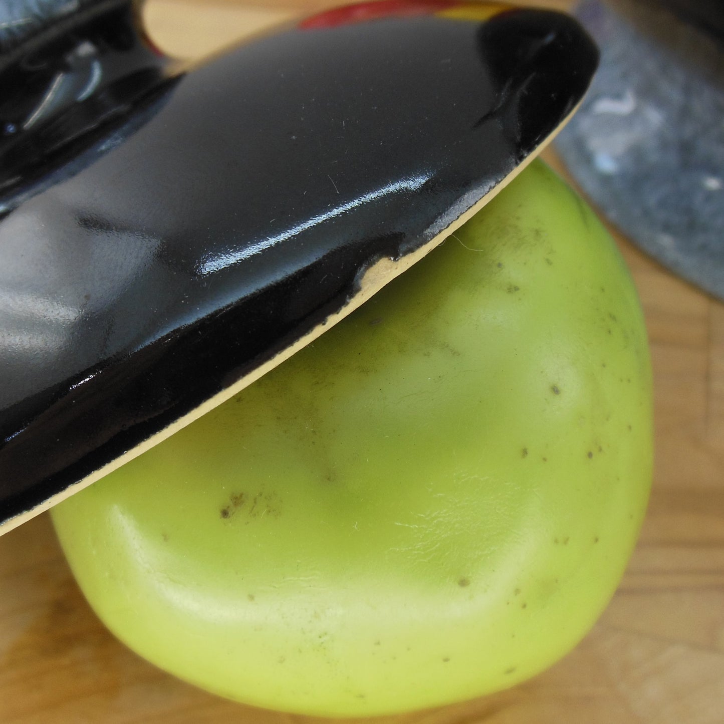Unbranded Drip Black Blue White Glaze Pottery Bean Pot Bail Handle Chip