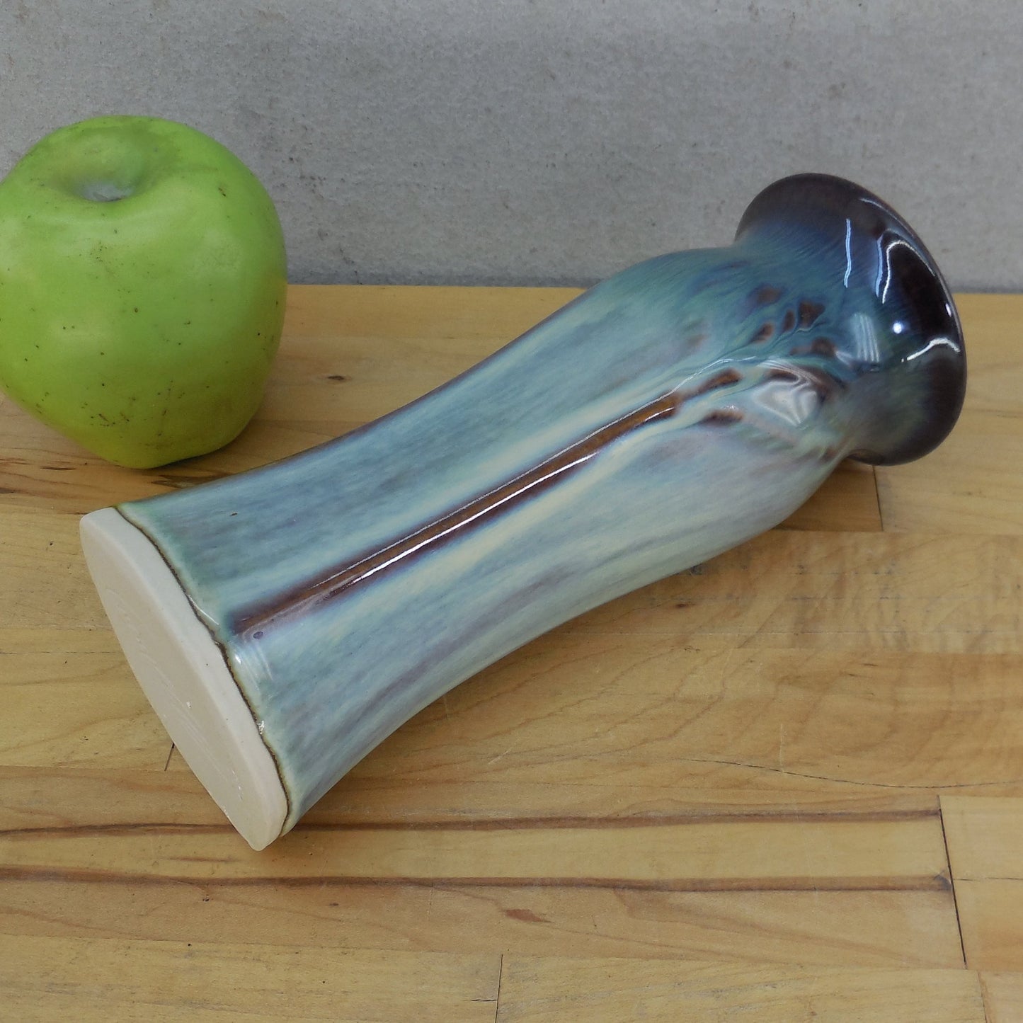 Bill Campbell Studio Pottery Flambeaux Lotus Vase 7.5" Blue Purple