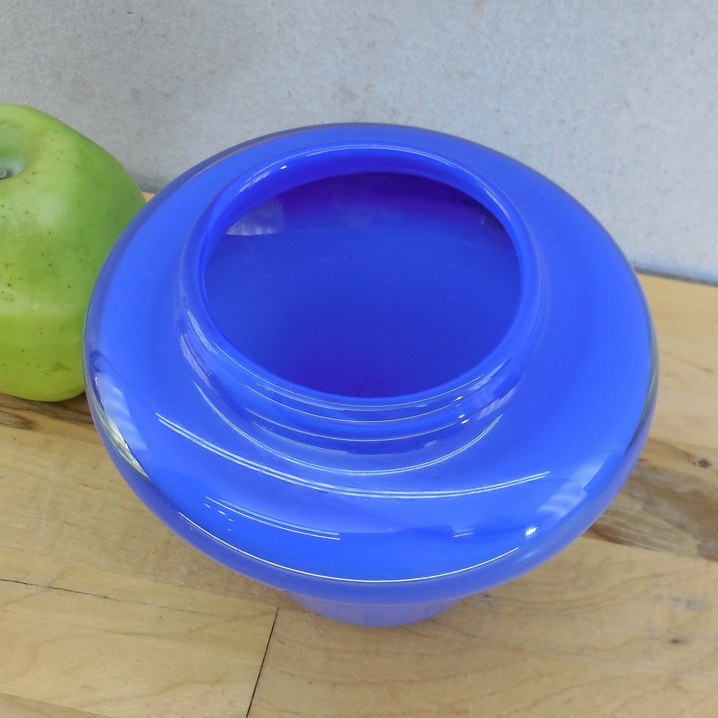 Serge Lashutka 1990 Blown Blue Art Glass Vase 4.75" California Vintage