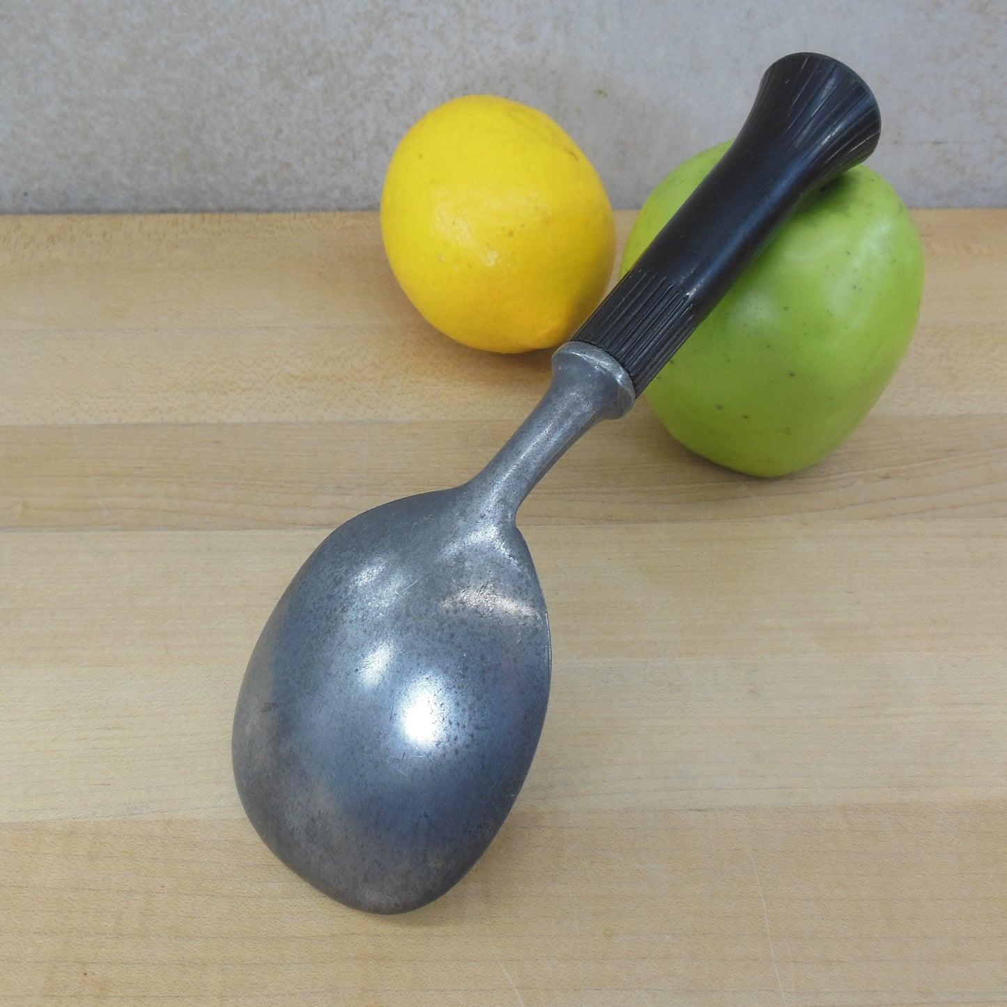 Bonny USA Ice Cream Paddle Scoop Spoon Spade - Aluminum Black used