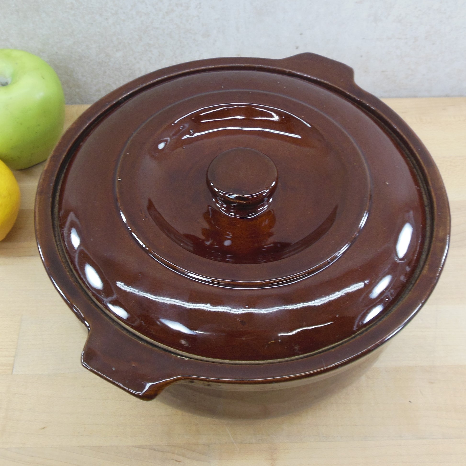 USA Brown Yellow Ware Pottery Bean Chili Pot Lidded Casserole Baker vintage