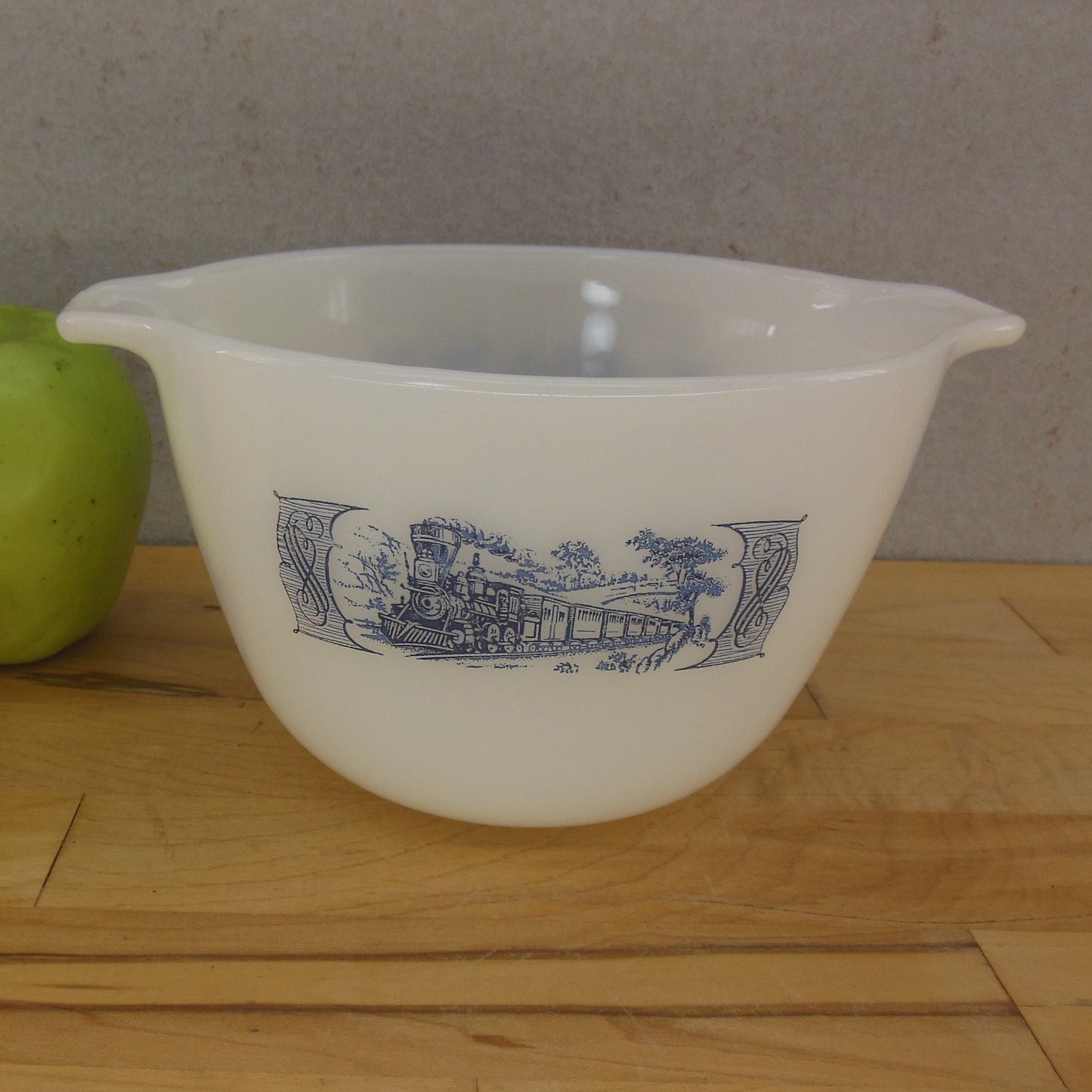 Royal Mar-Crest Currier & Ives Blue Mixing Bowl Train Locomotive 7-1/4"