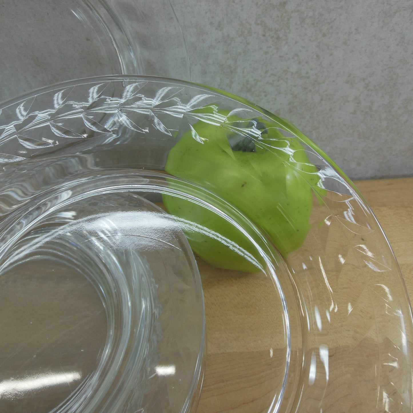 Cambridge Glass Laurel Wreath Salad Plates - 7 Set EUC