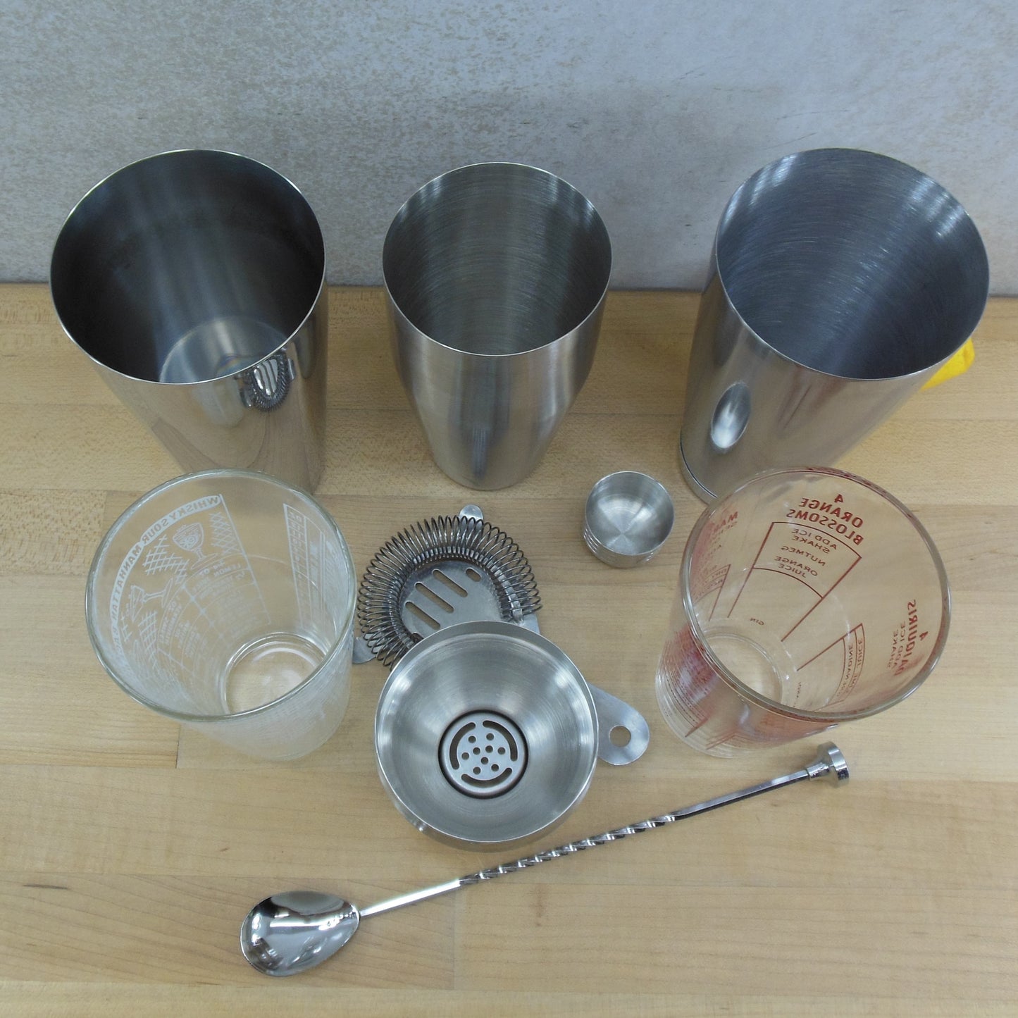Federal Glass Boston Cocktail Shaker Estate Lot Red White Recipes vintage