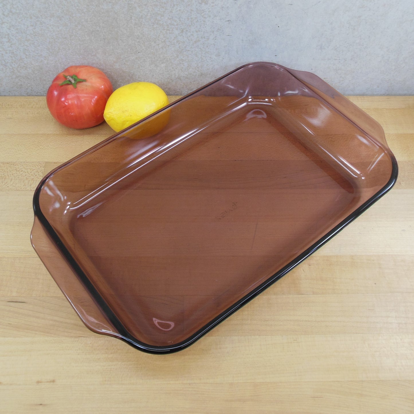 Corning Ware Pyrex Visions Cranberry 3 Quart Baking Lasagna Dish 233-R Vintage