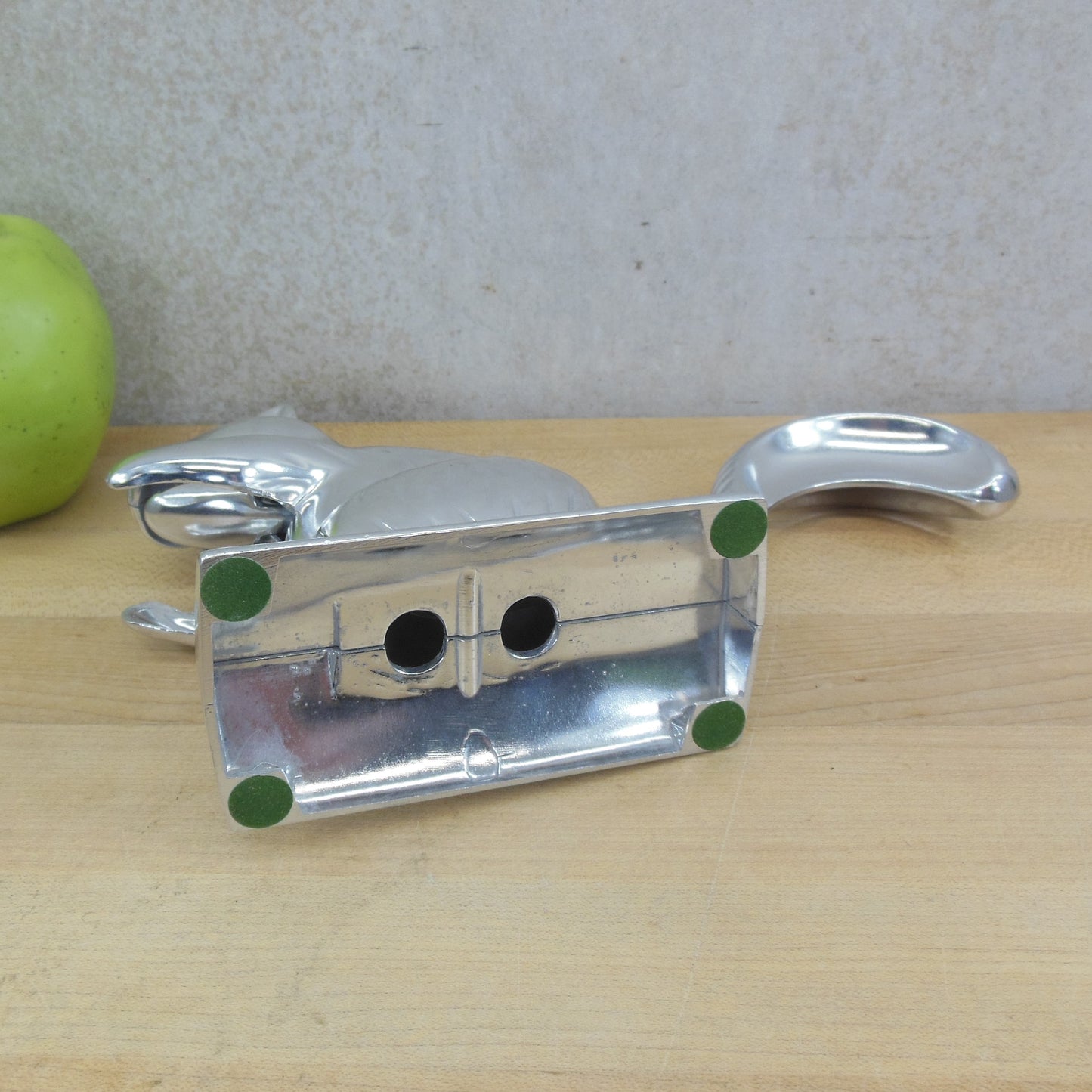 Norpro Davy Crackit The Squirrel Nutcracker Cast Aluminum unused