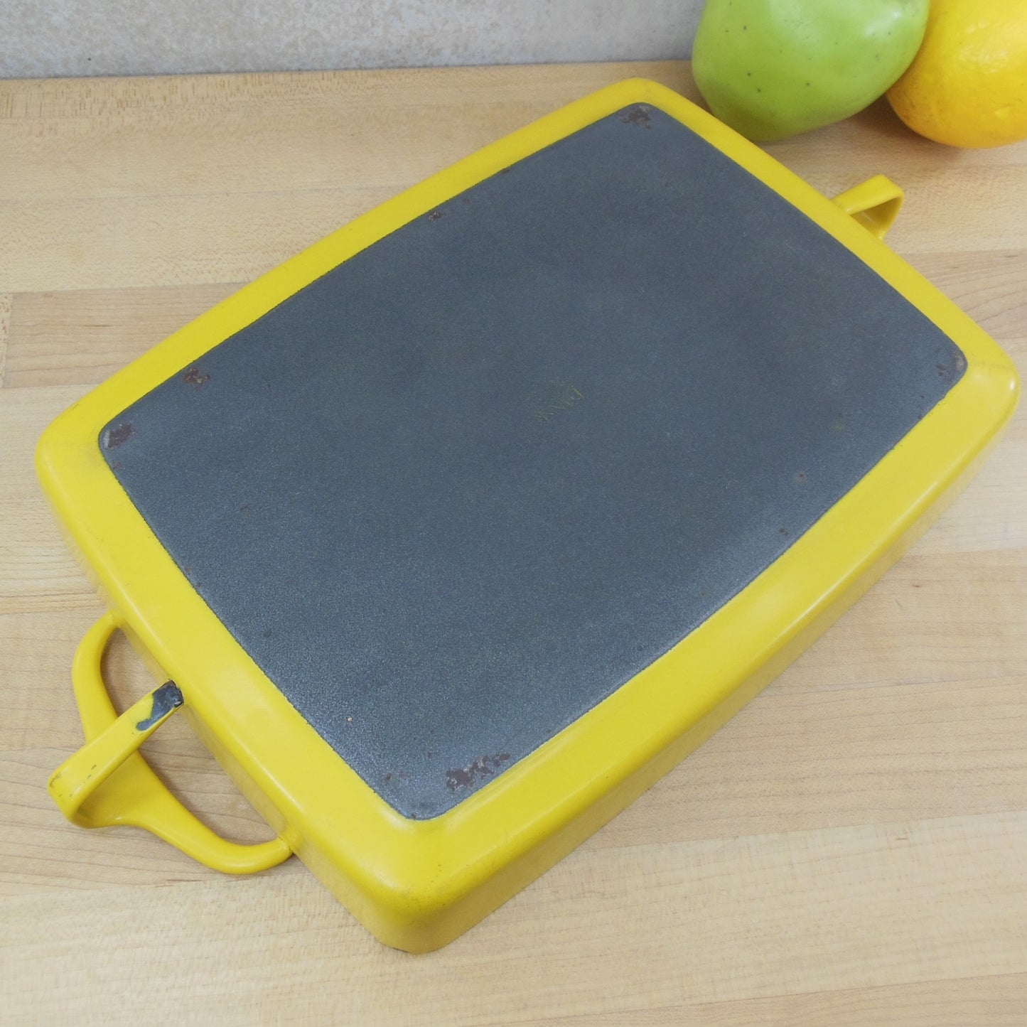 Dansk France Enamelware Yellow Small 8 x 11 Casserole Baking Pan - Kobenstyle used
