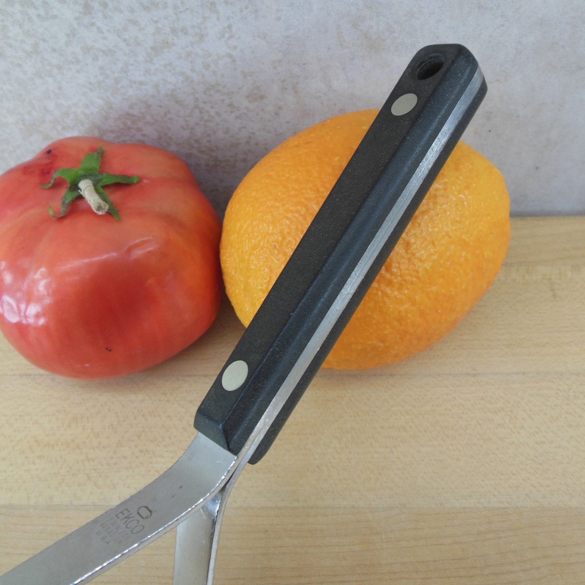 Ekco USA Stainless Potato Vegetable Masher - Black #1905 used