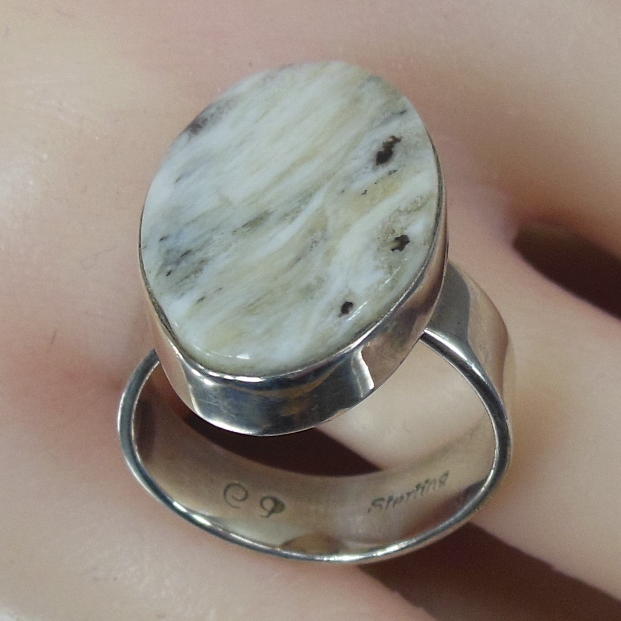 CG CJ Signed Navajo Sterling Ring White Oval Stone Size 7 Signed