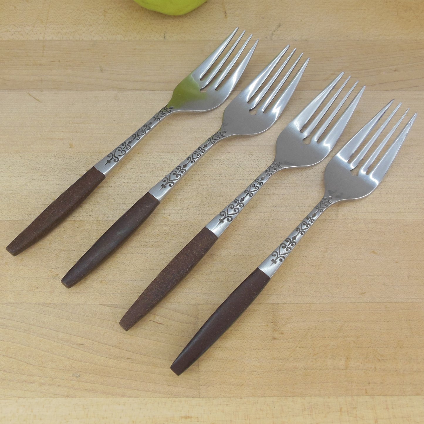 Interpur Japan INR2 Stainless Brown Handle Salad Fork 4 Set 7-1/4"