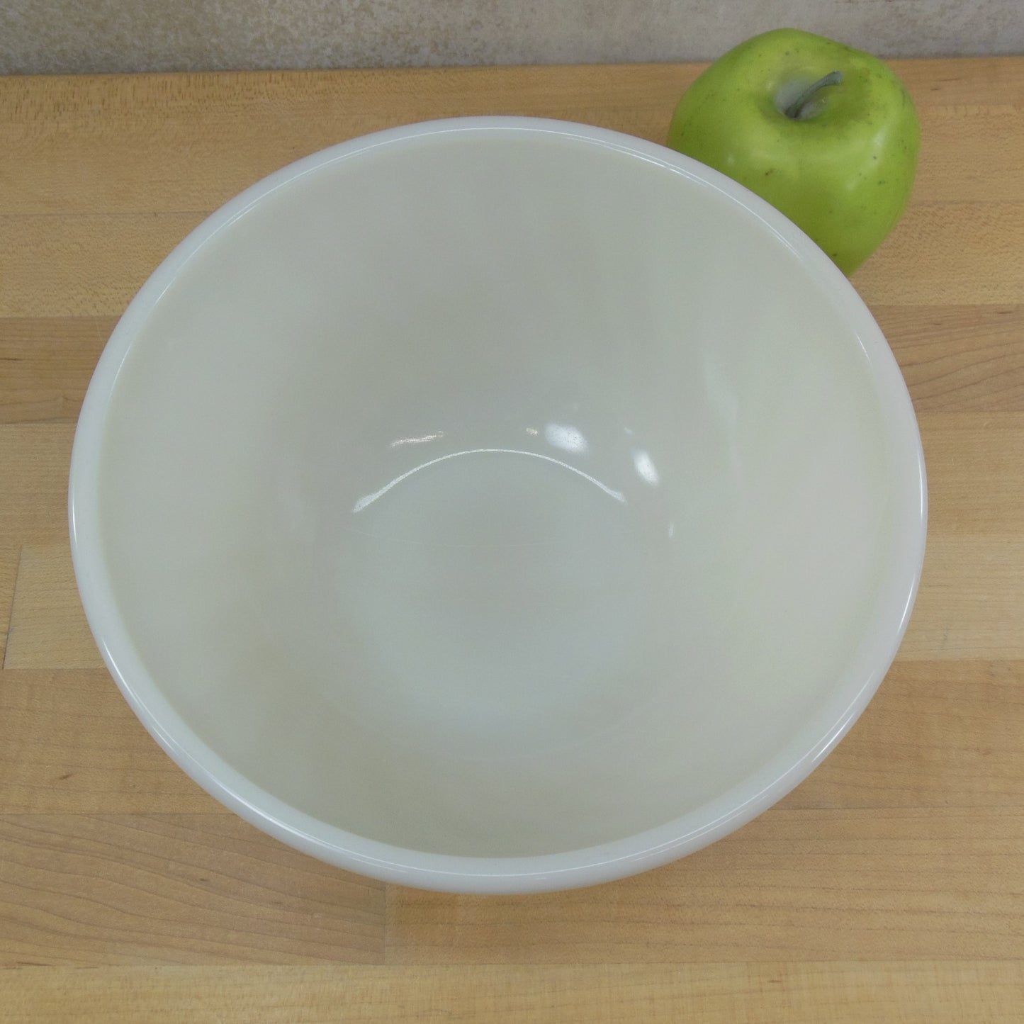 Fire King Anchor Hocking USA White Swirl 8" Glass Bowl Vintage