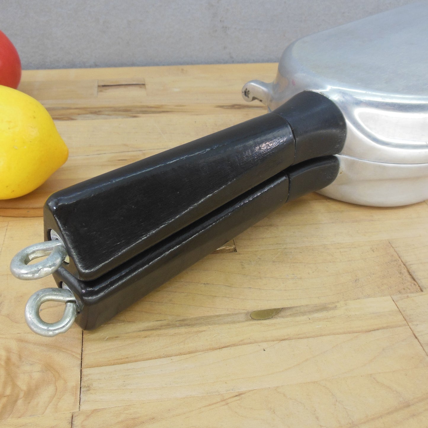 Miracle Maid G2 Cast Aluminum Folding Hinged Omelet Fish Pan Double Cooker Cleaned EUC