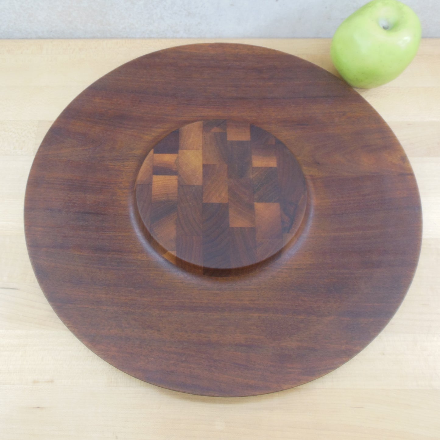 Gladmark Sun Valley Calf. Teak Walnut Cheese Fruit Serving Tray Cutting Board