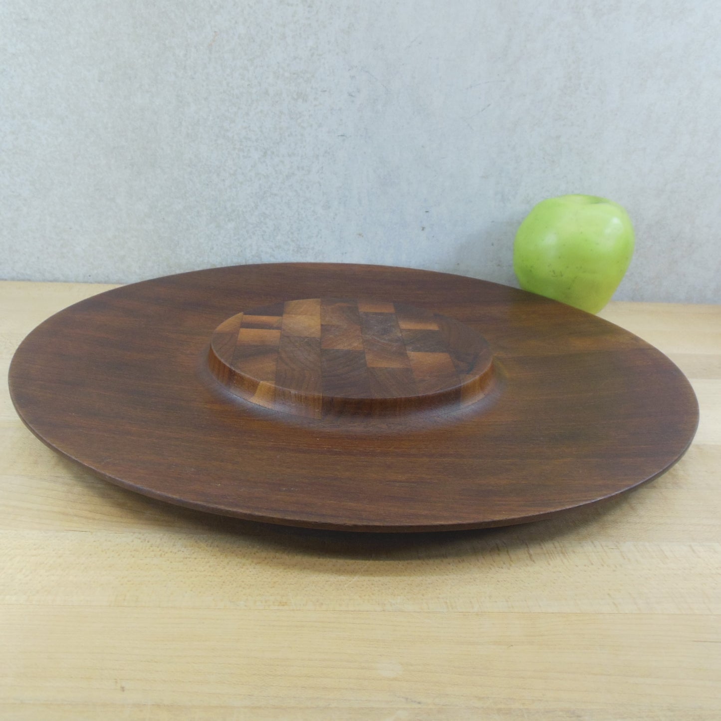 Gladmark Sun Valley Calf. Teak Walnut Cheese Fruit Serving Tray Cutting Board vintage
