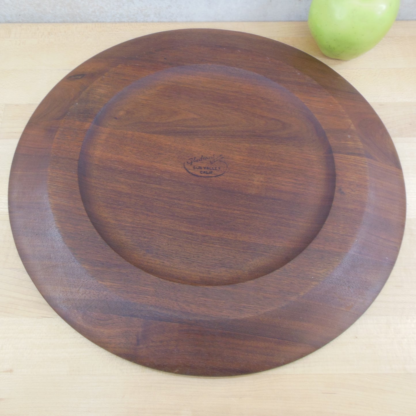 Gladmark Sun Valley Calf. Teak Walnut Cheese Fruit Serving Tray Cutting Board signed