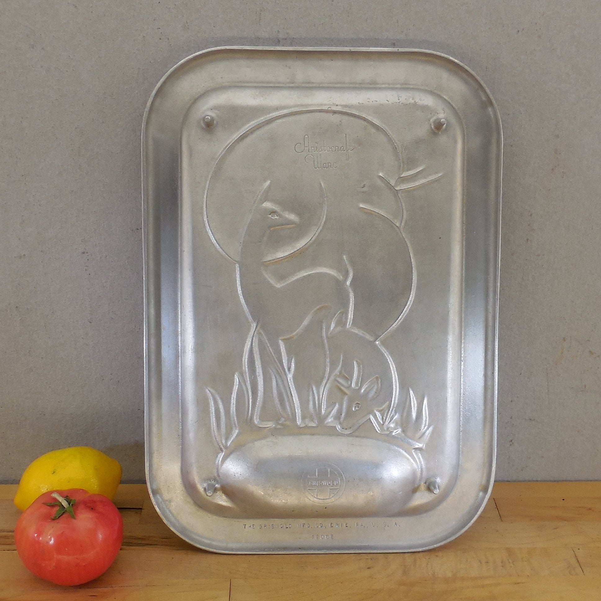 Griswold Erie PA Aristocraft Ware Aluminum Meat Serving Platter A2082 Deer Vintage Used