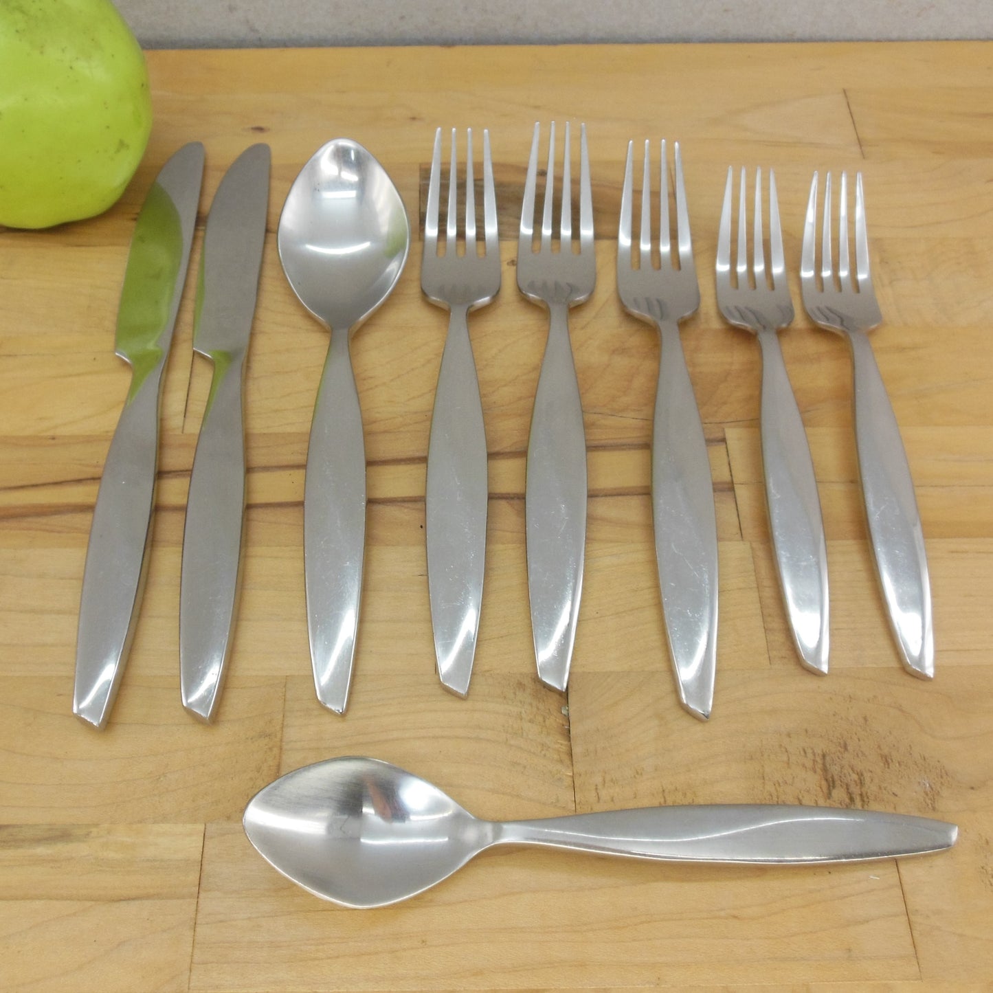Retroneu Roadway Stainless Flatware 9 Lot Fork Spoon Knife