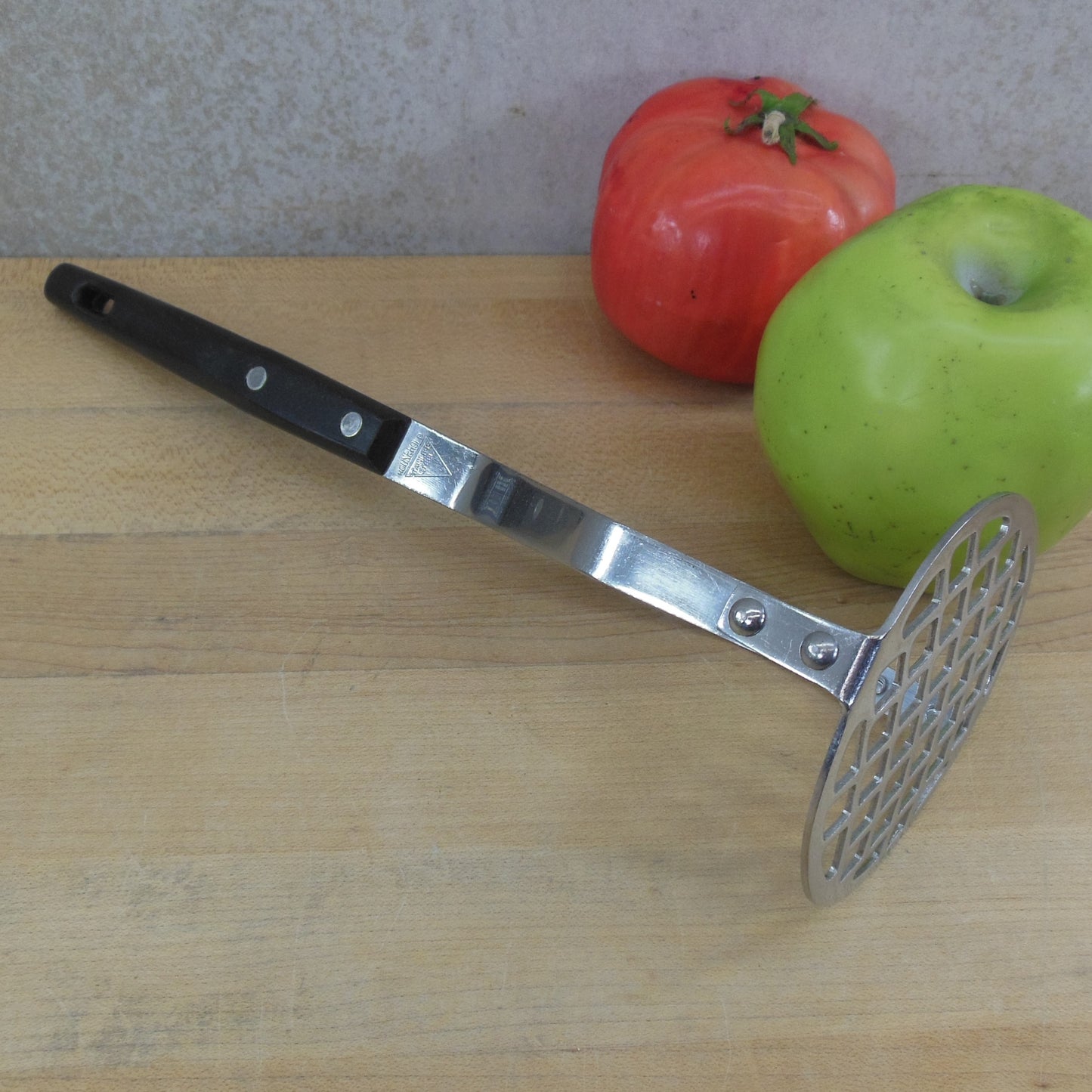 Household Japan Stainless Steel Potato Vegetable Masher Black Handle vintage