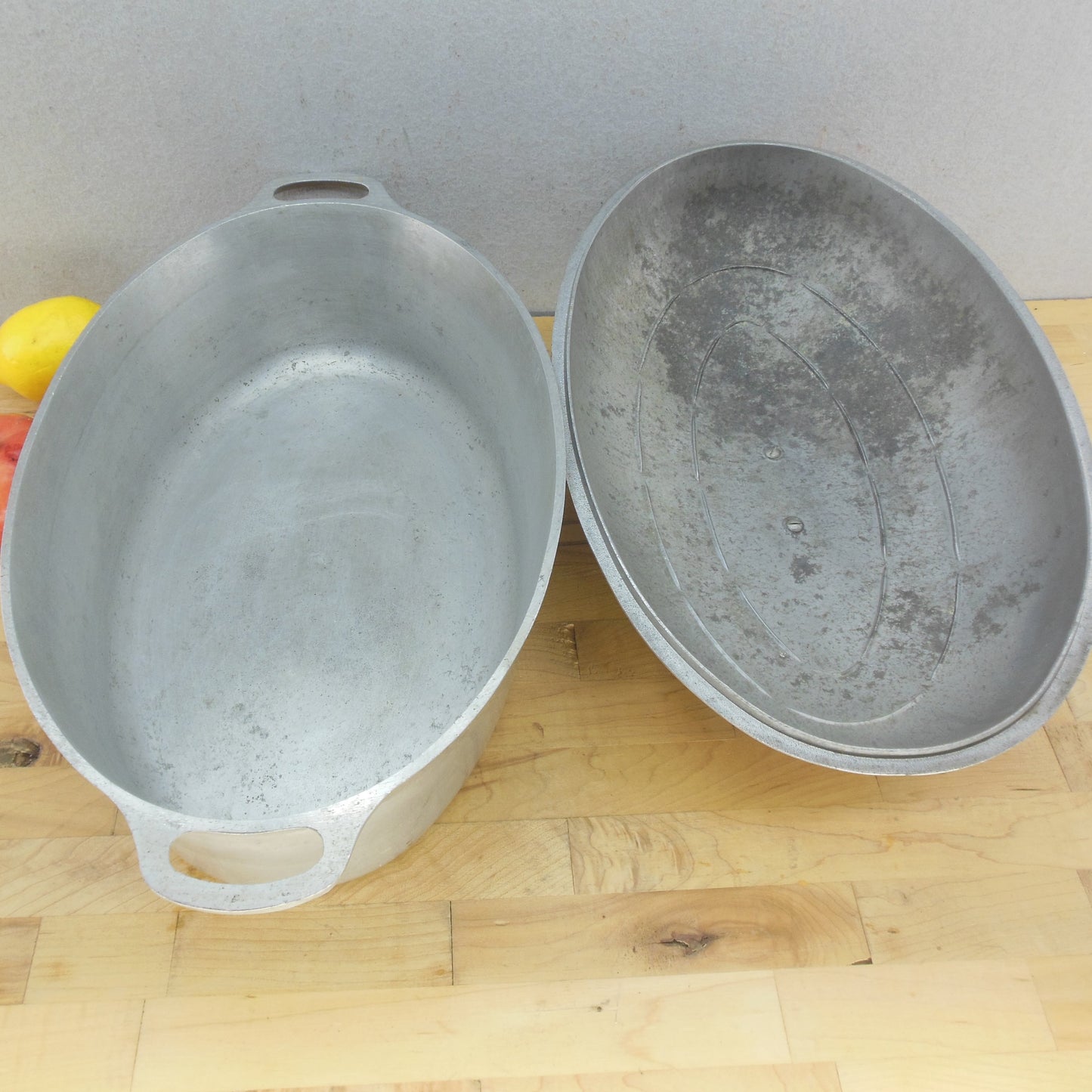 Household Institute Aluminum 10 Quart Oval Roaster Pot & Lid 18-1/2" Used