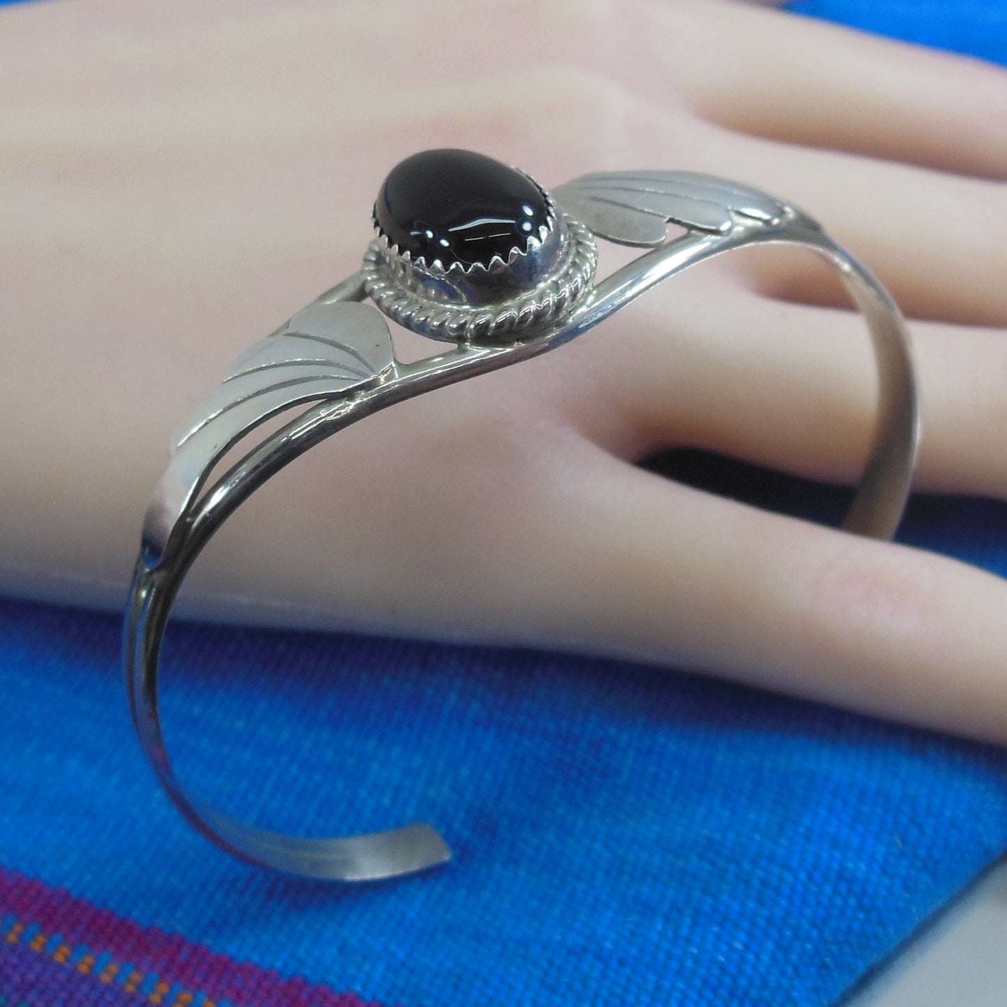 Harry Spencer Navajo Sterling Silver Wings Onyx Cabochon Cuff Bracelet Vintage