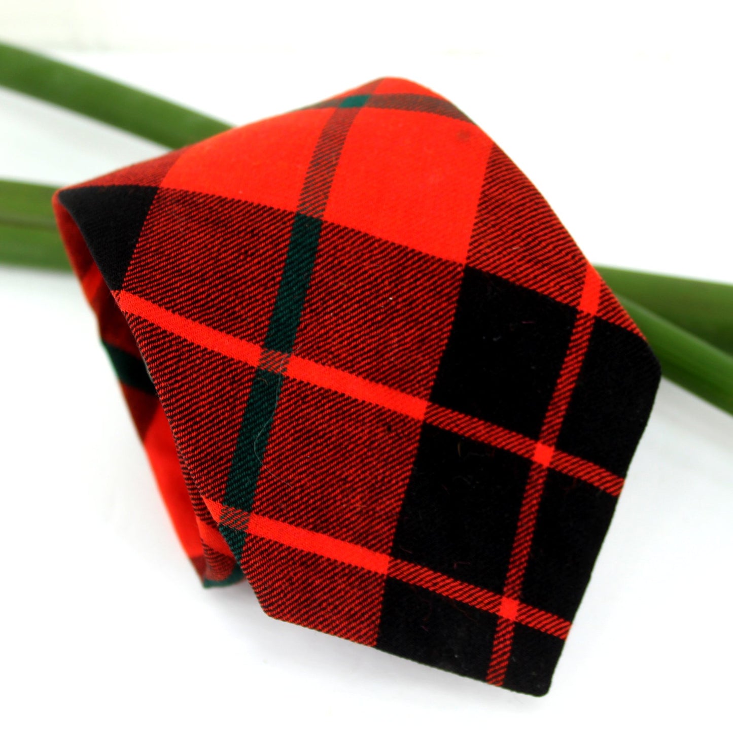 Berman Bach Ltd Milwaukee Necktie Wool Cotton Blend Red Black Plaid 56" X 3 1/4" closeup plaid