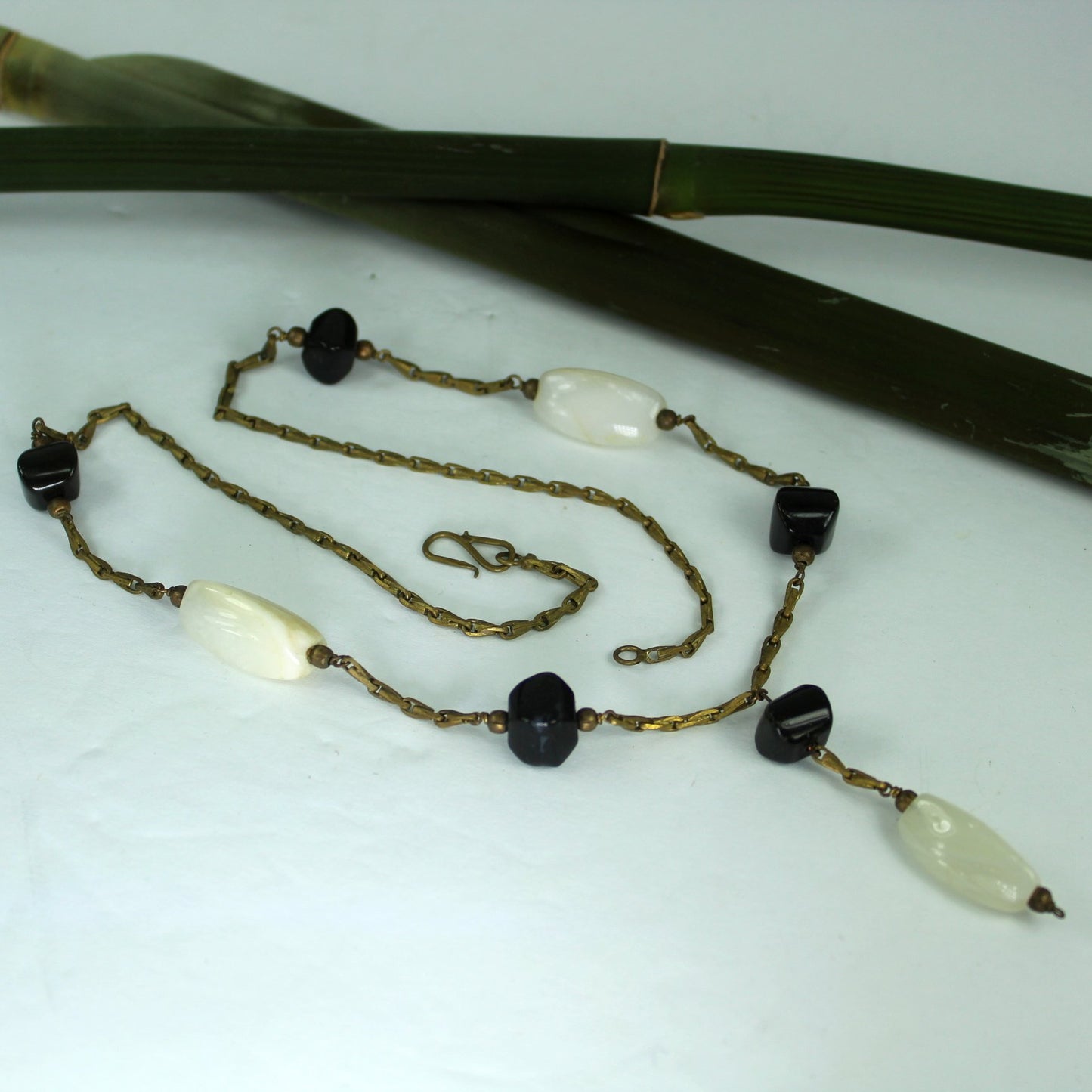 Chain Necklace Lavalier Design Vintage Art Deco Moonstone Onyx table view open closure