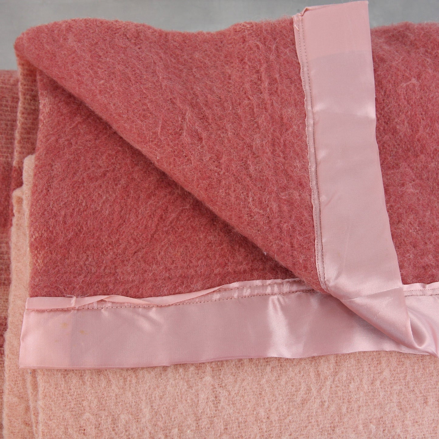Vintage Pale Pink Dusty Rose Striped Wool Blanket 3