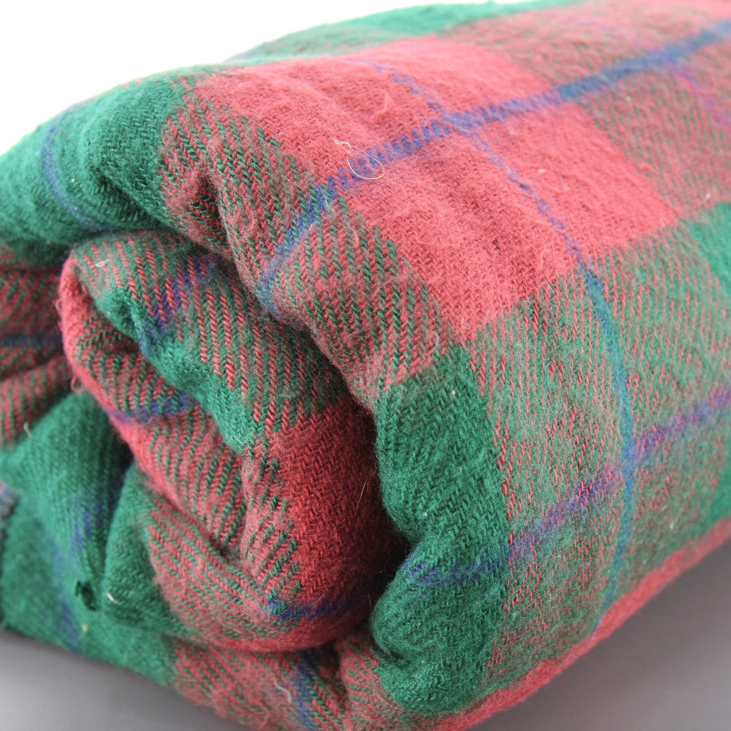 Vintage Tennesse Woolen Mills Acrylic Red Green Plaid Blanket 96 X 84 Q/K