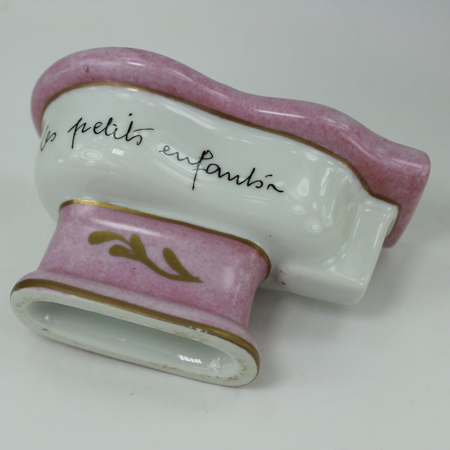 Vintage 1940s Porcelain Baptism Bowl Inscribed "laissez venir à moi les petits enfants" side view
