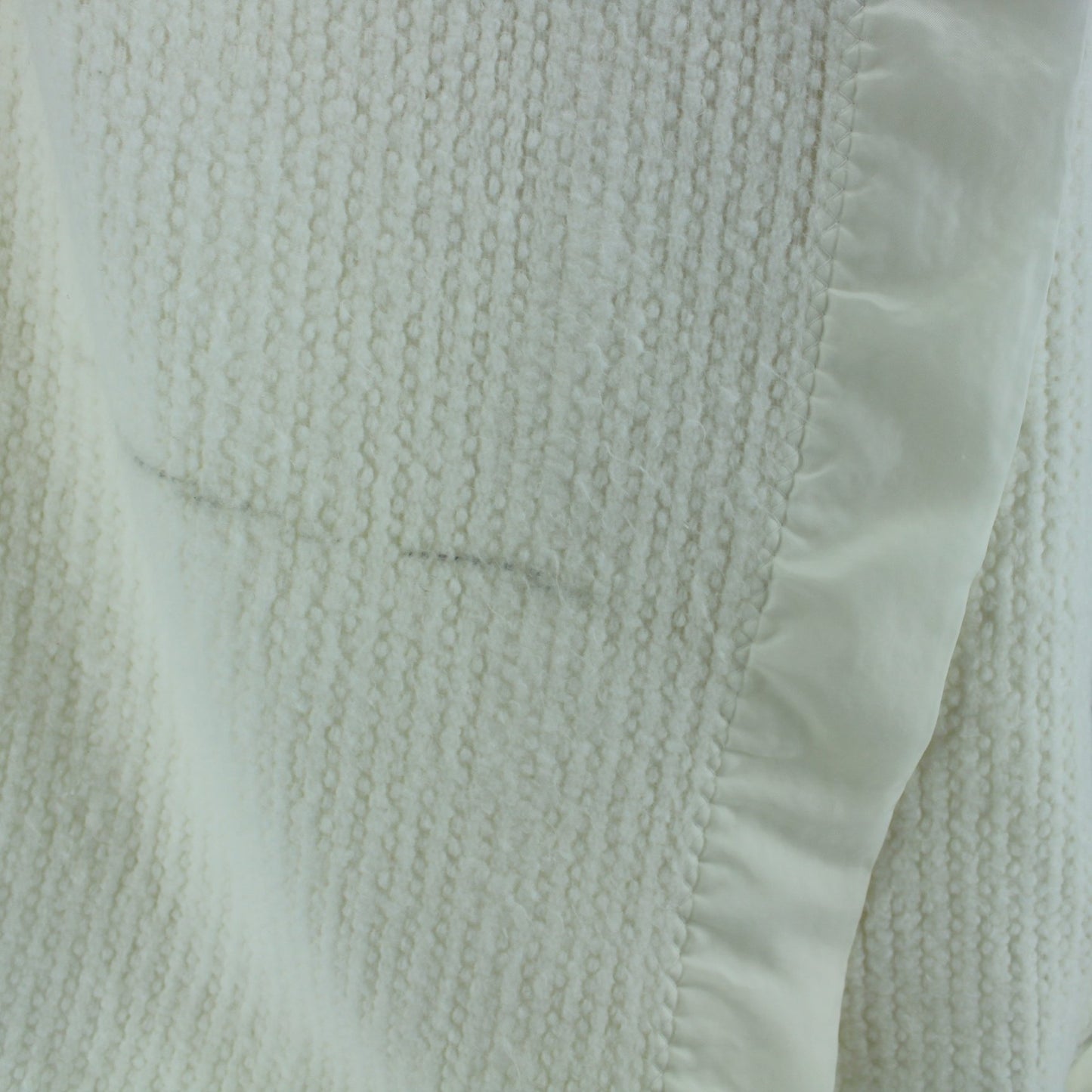 White Acrylic Poly Blanket Thermal Weave 66" X 90" Extra Long line stain