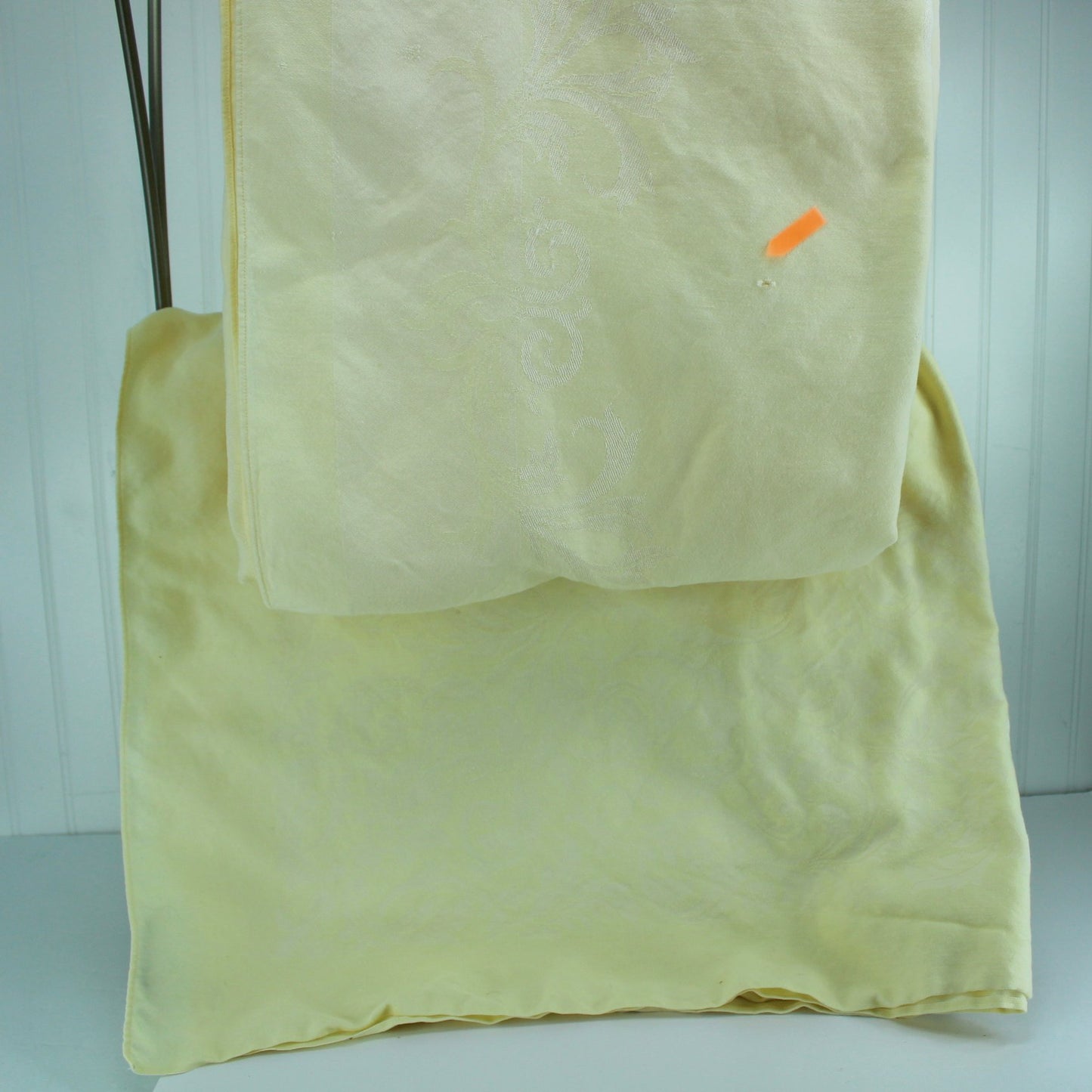 Vintage Yellow Table Cloths 2 Pieces DIY Project Usable Damask Weave 2 sizes