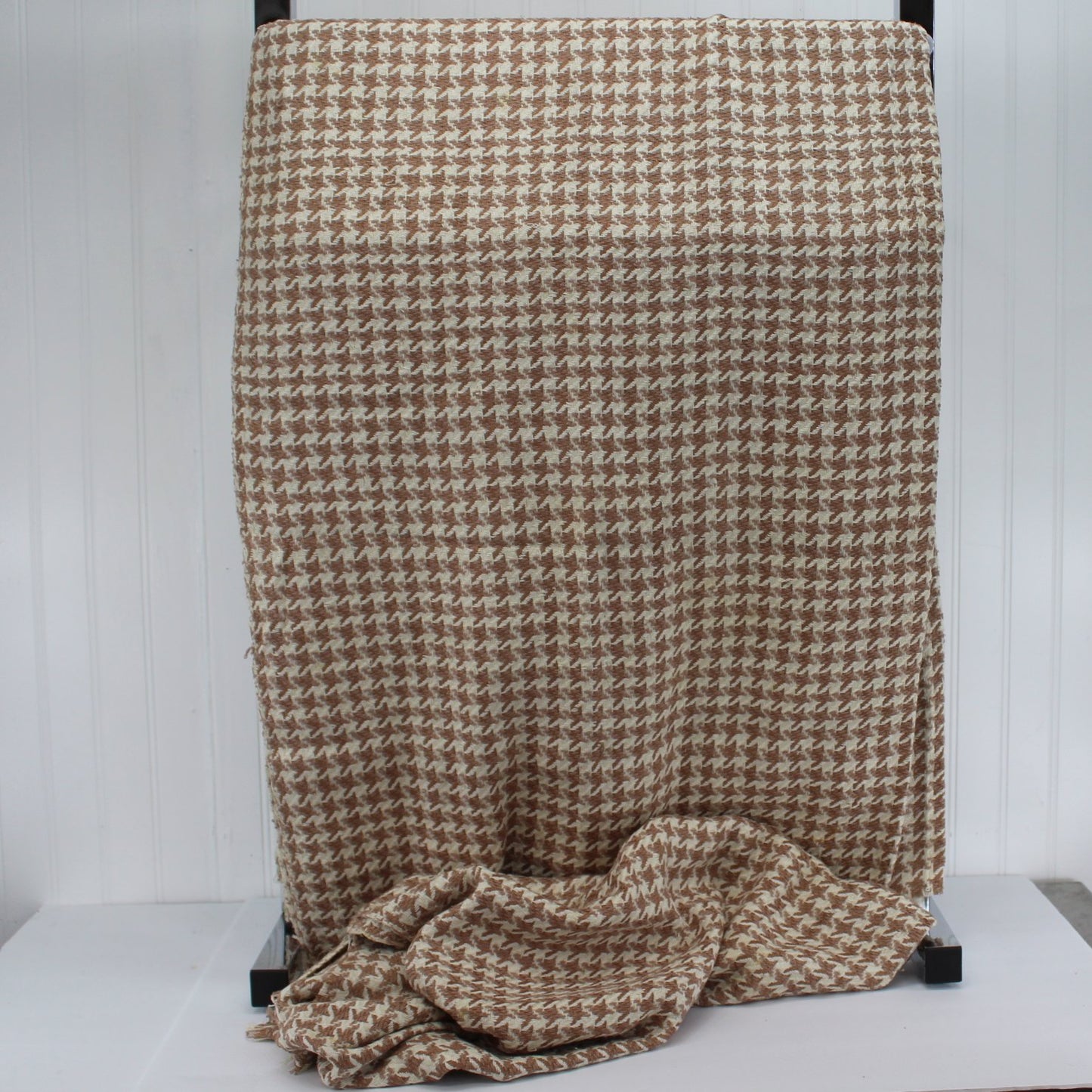 Ivory Cocoa Hounds-tooth Elegant Fabric 2 1/2 Yards X 44" DIY Sewing linear view of fabric