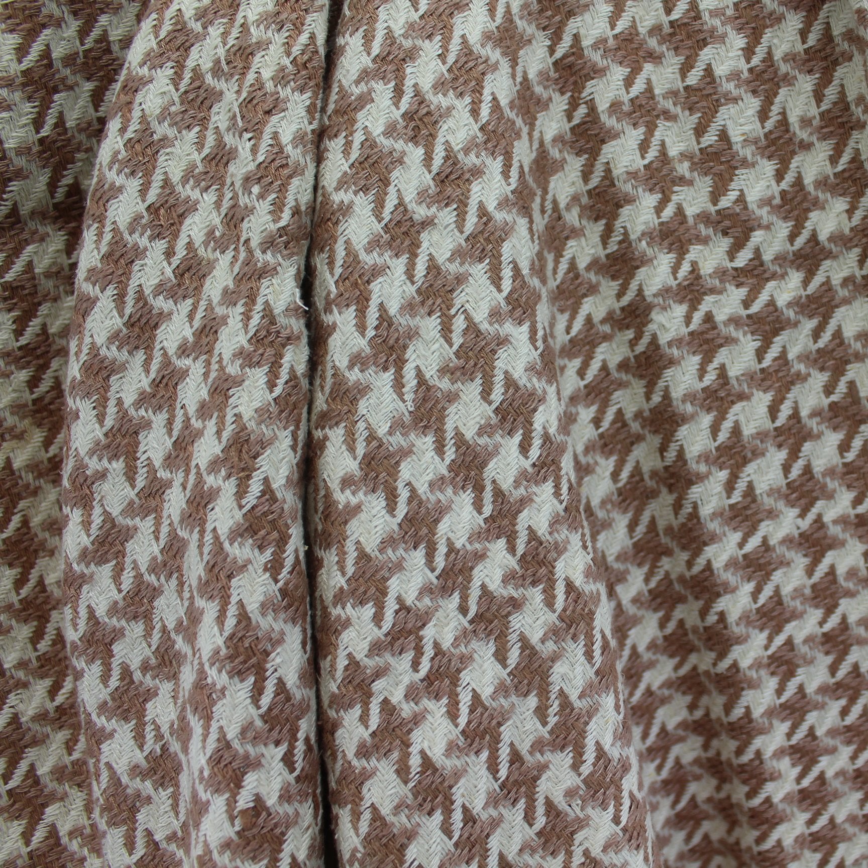 Ivory Cocoa Hounds-tooth Elegant Fabric 2 1/2 Yards X 44" DIY Sewing closeup of fabric