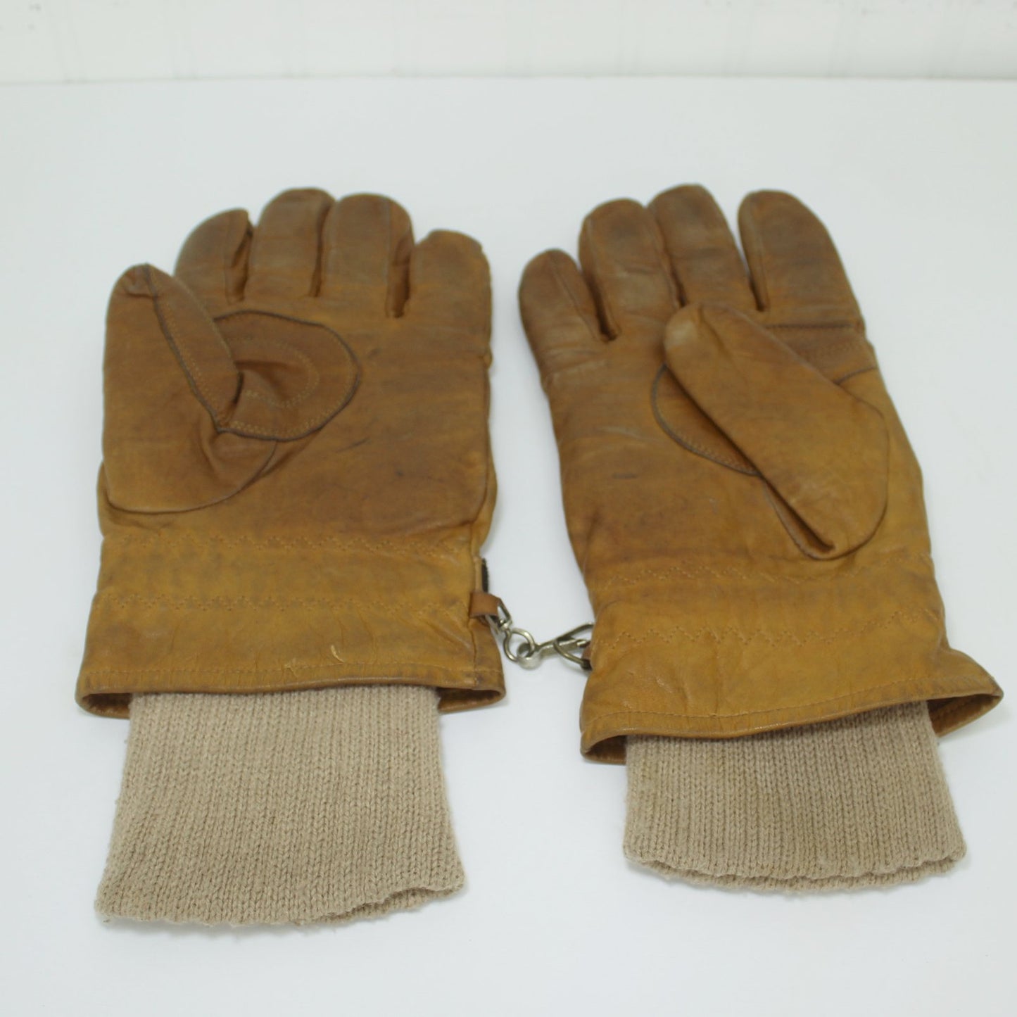 Conroy Leather Gloves XC Acrylic Inner Gloves Mens Large Pre Owned reverse photo of glove and inner lining inserted